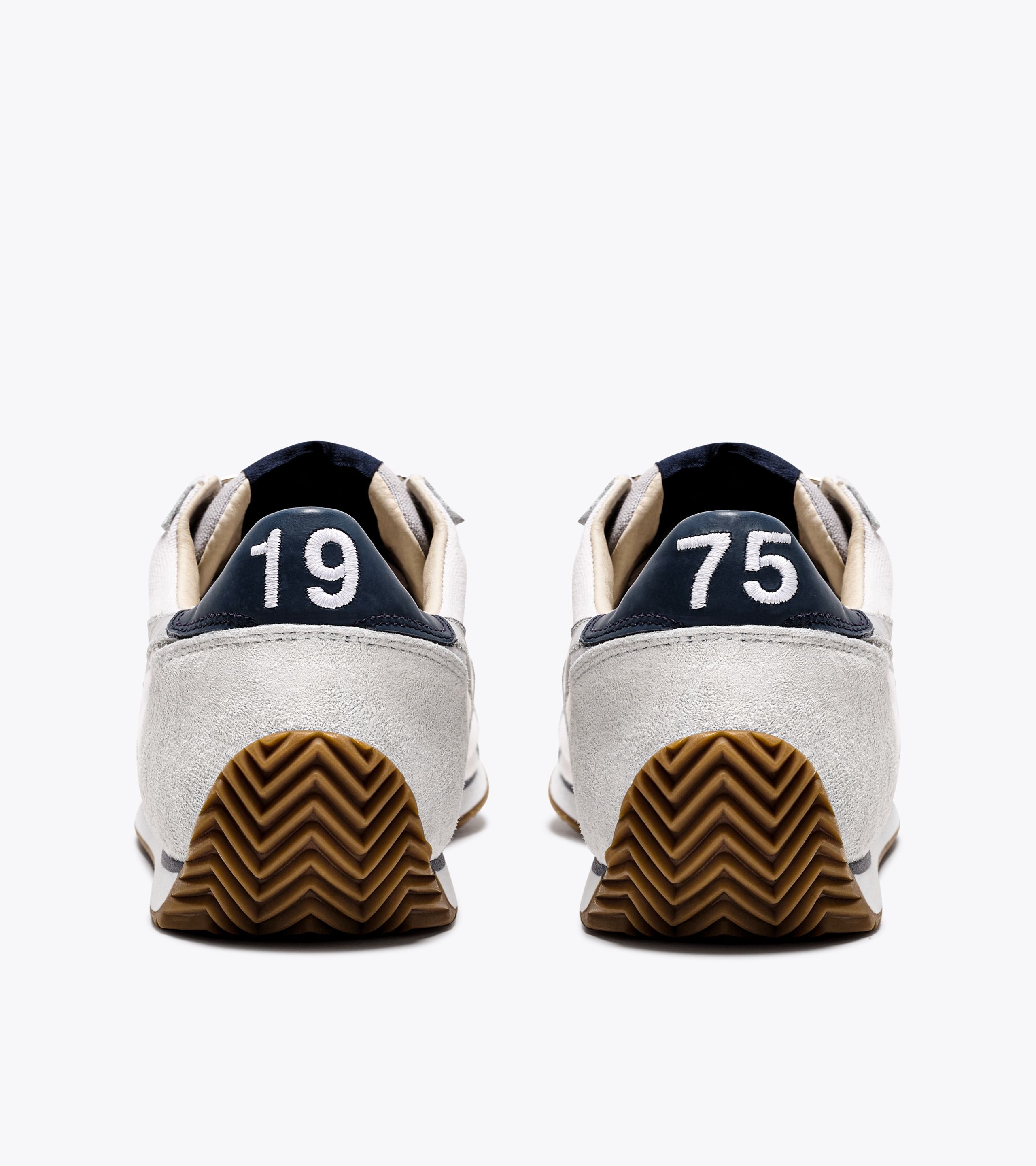 Diadora heritage equipe best sale h canvas stone wash