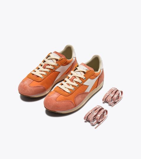Heritage-Sneaker aus Veloursleder - Alle Geschlechter EQUIPE VELA SW AMBERLICHT - Diadora