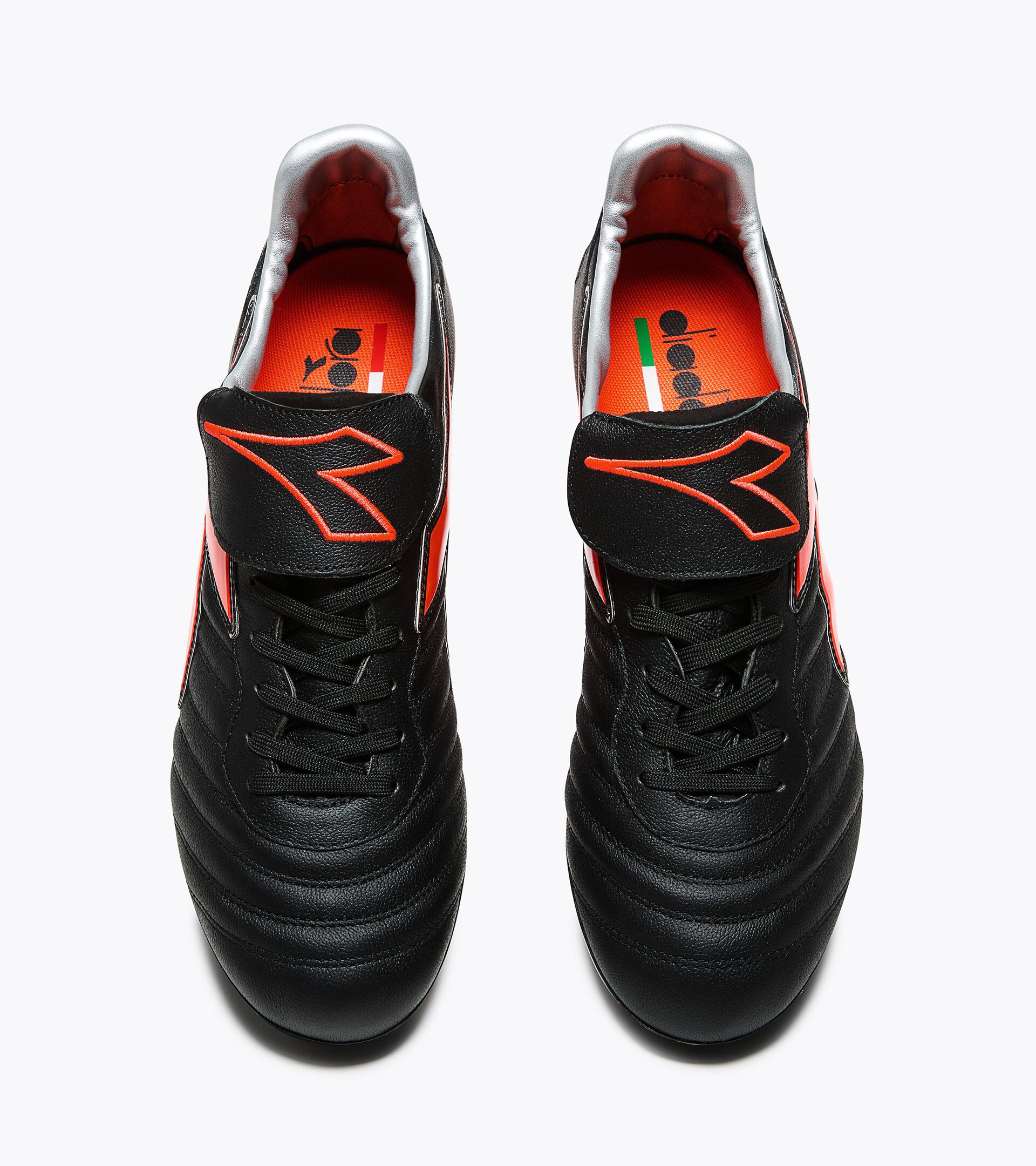Jubil&auml;ums-Fu&szlig;ballschuh - Made in Italy - F&uuml;r alle Geschlechter BRASIL NOVE ELITE ITALY FG NERO/ROSSO FLUO - Diadora