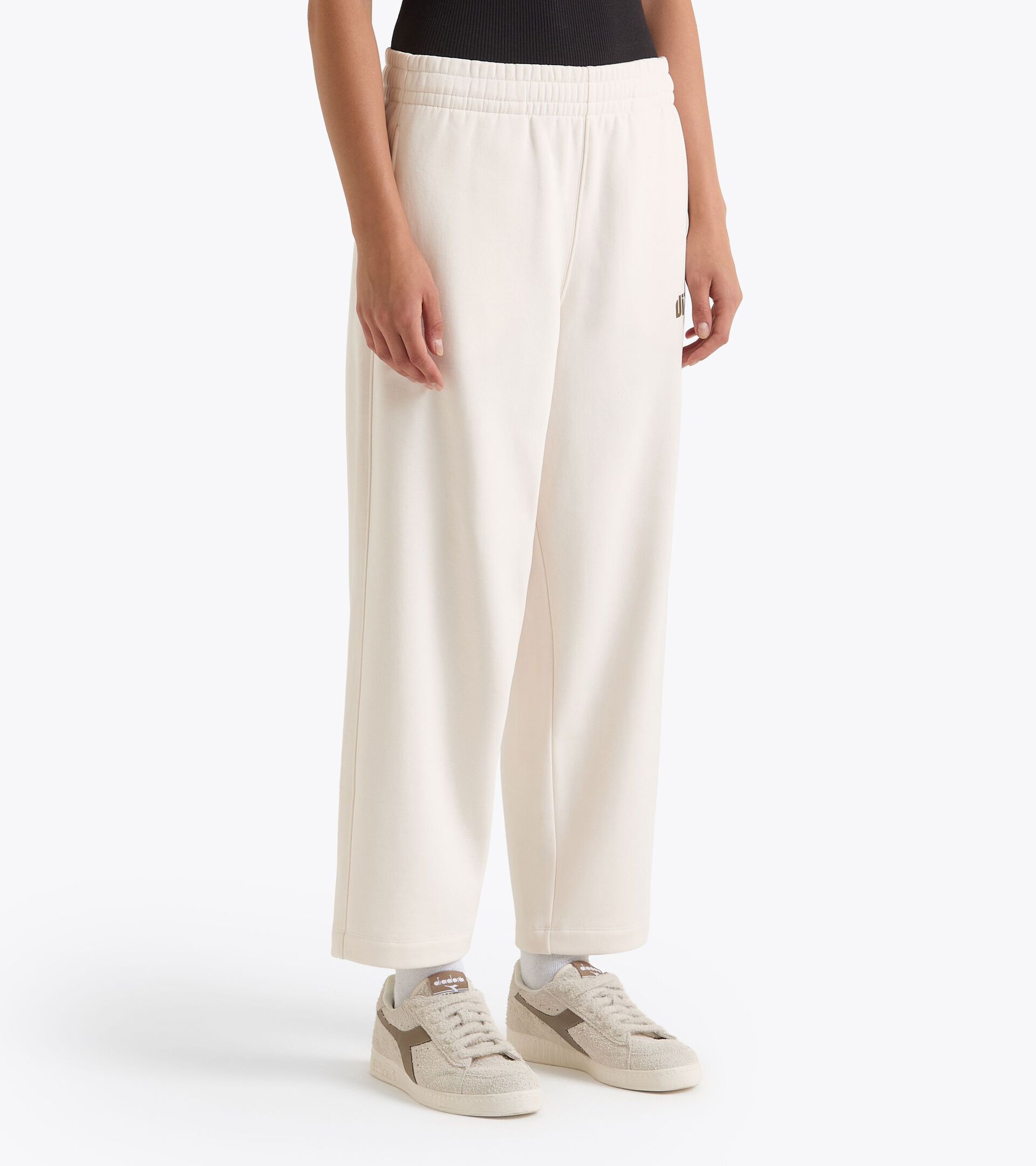 Pantalón deportivo - Mujer
 L. PANTS ATHL. LOGO BLANCO MURMURAR - Diadora
