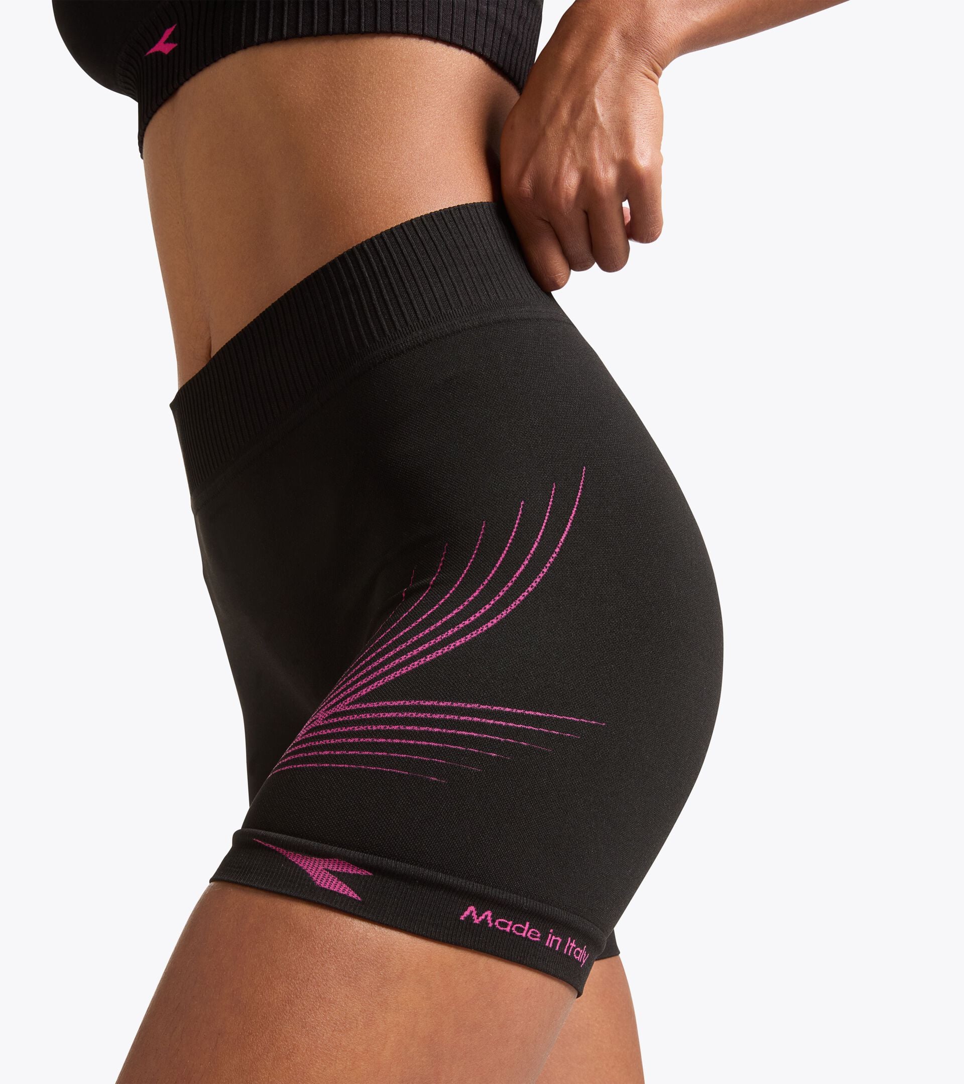 Dromo X Diadora - Running shorts - Woman - Made in Italy L. SHORTER STRATOUNO DROMO BLACK - Diadora