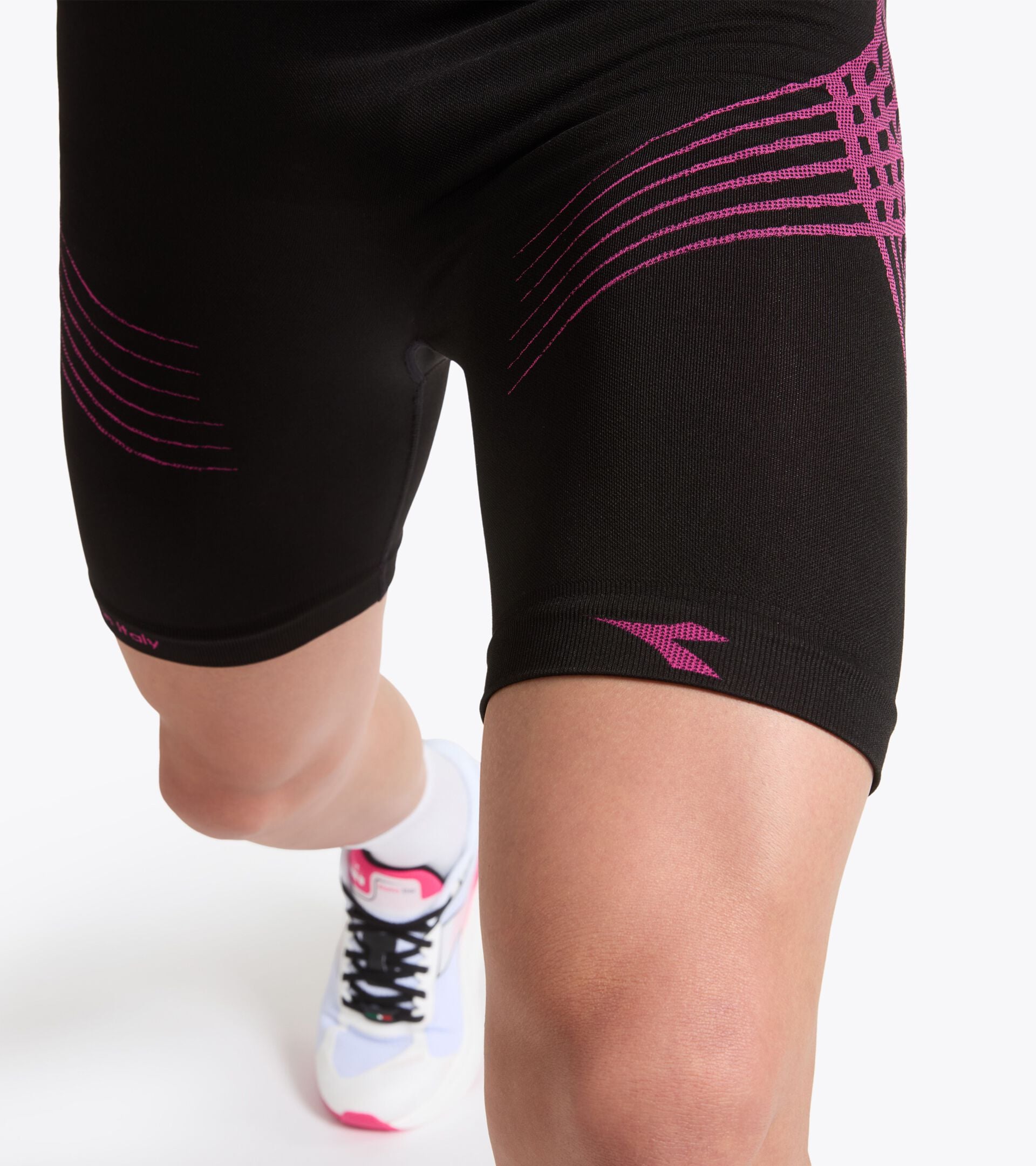 Dromo X Diadora: running Made in Italy SHORTER STRATOUNO DROMO NEGRO - Diadora