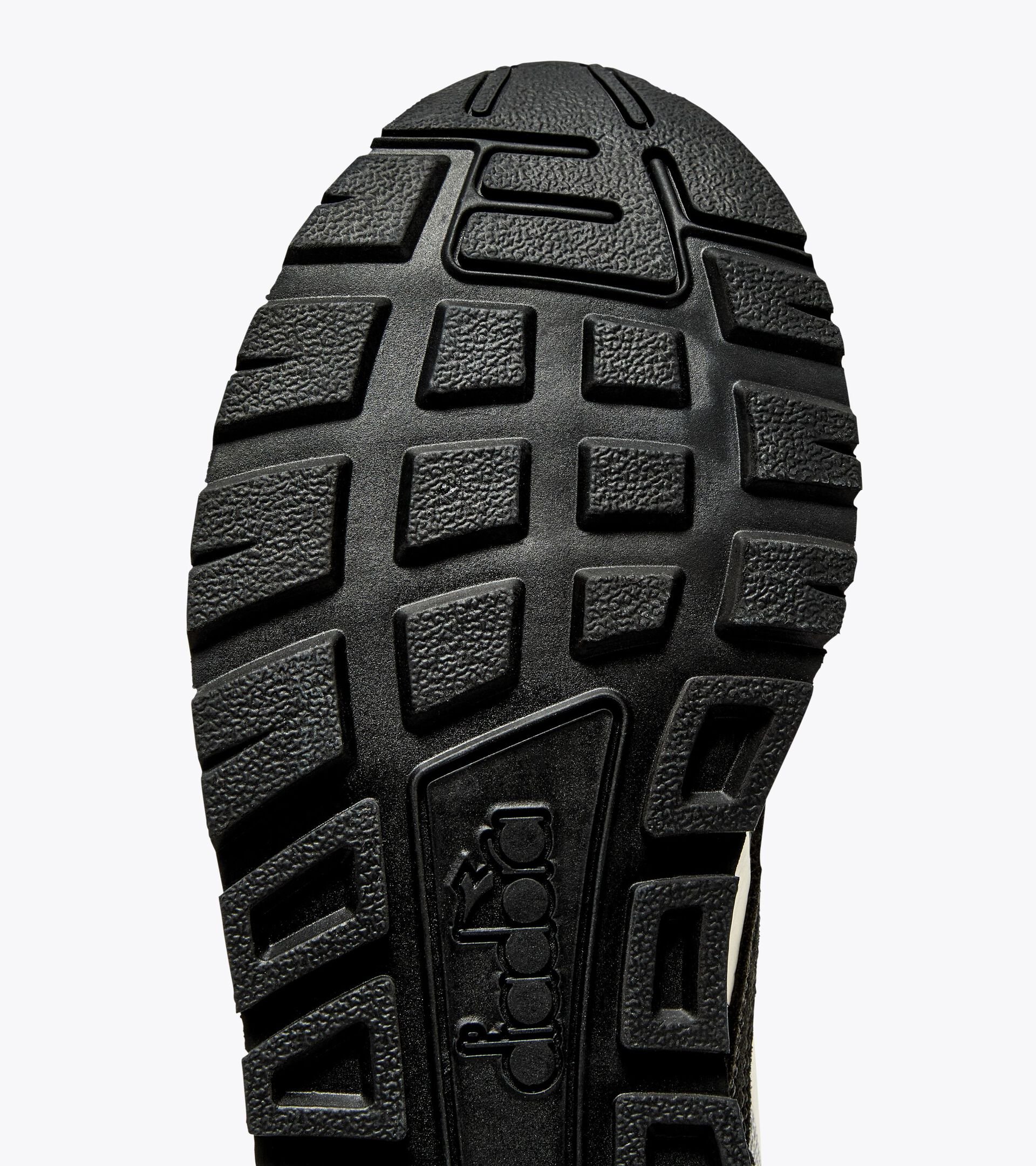 Sneaker sportiva - Per ogni genere
N.92 ADVANCE VRD FORESTA NOTTE/GR GHIACCIAI - Diadora