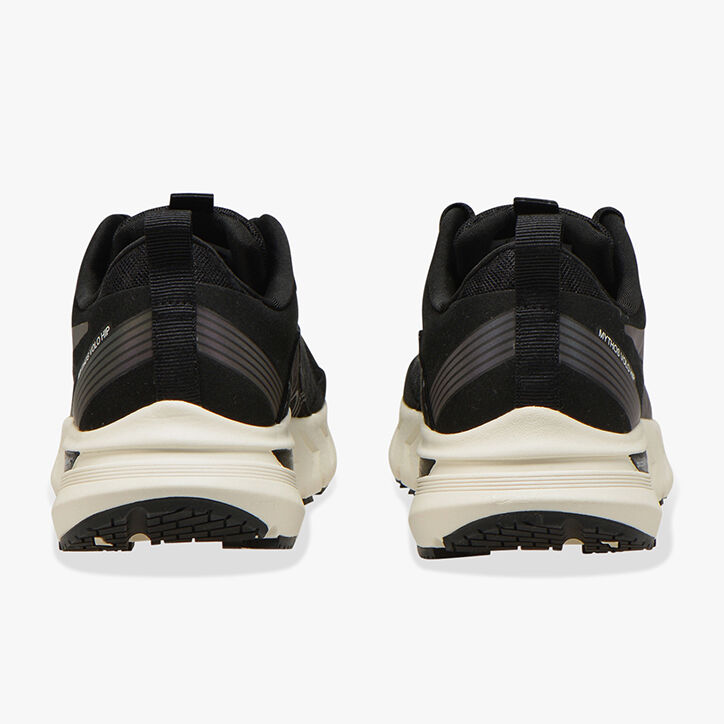 diadora blushield mythos 2