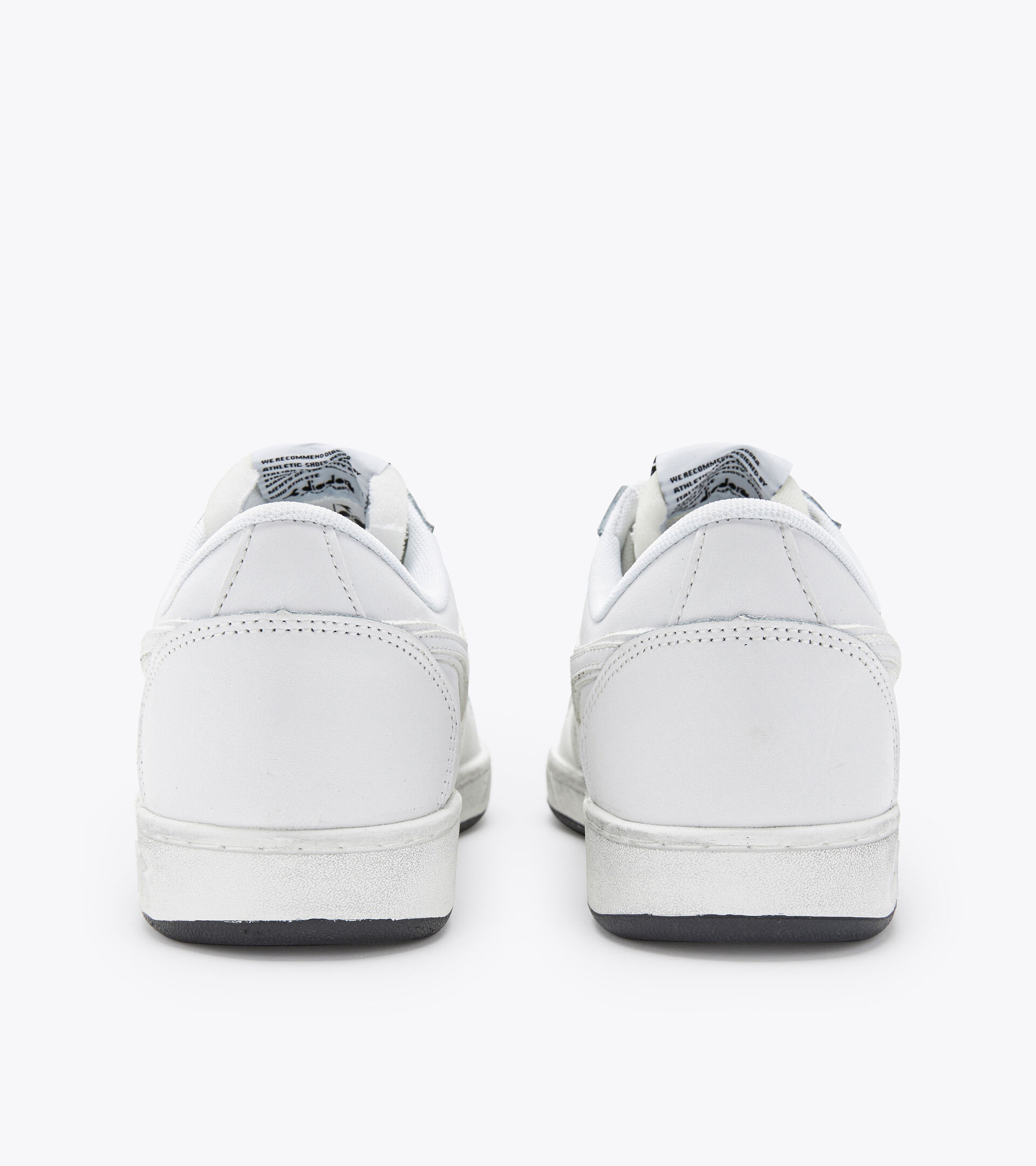 Sporty sneakers - All-Gender MAGIC BASKET LOW ICONA WHITE/WHITE/WHITE - Diadora