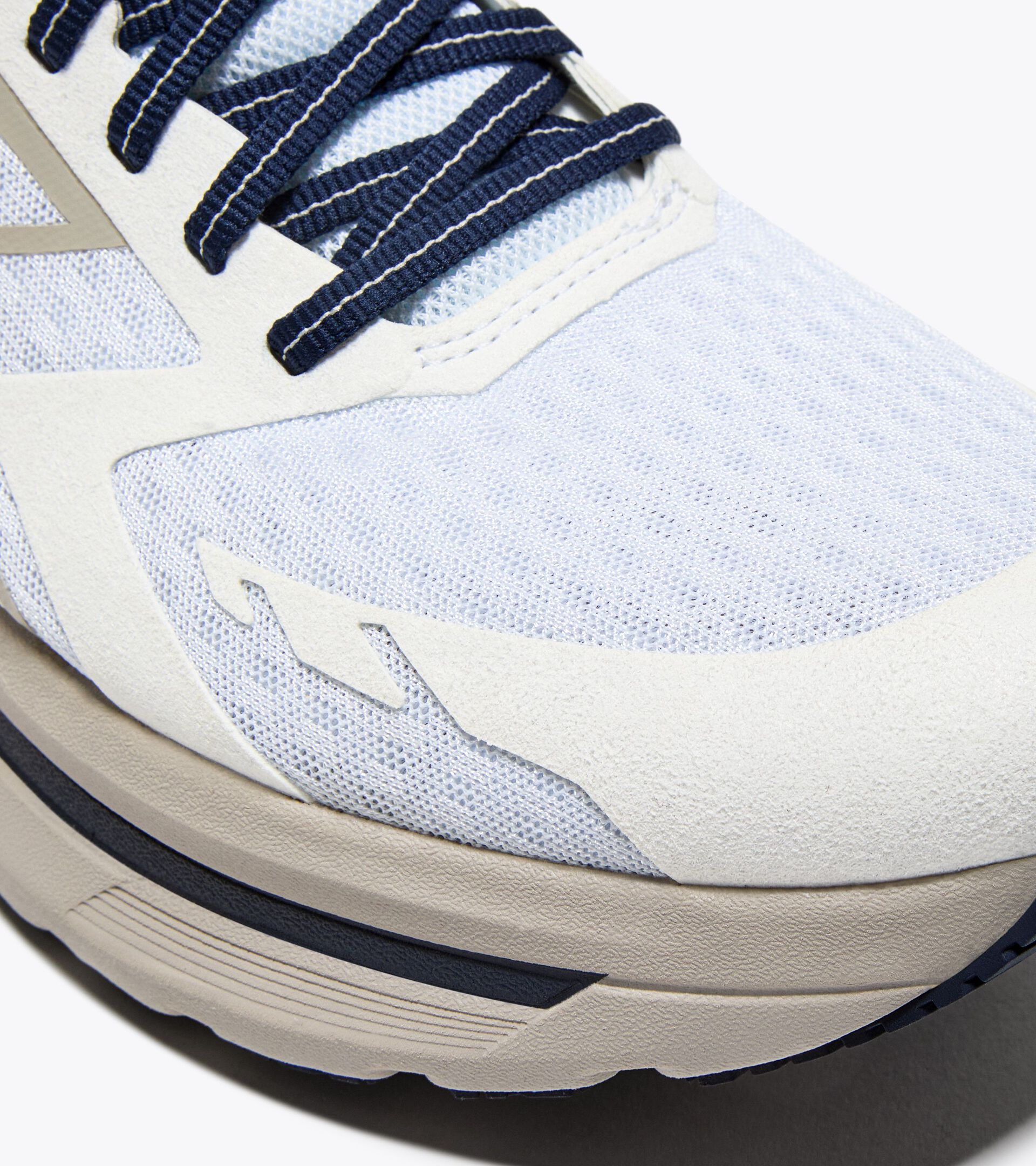 Running shoe - Comfort and stability - Men's CELLULA WHT/WHISPER WHT/CHATEAU GRY - Diadora