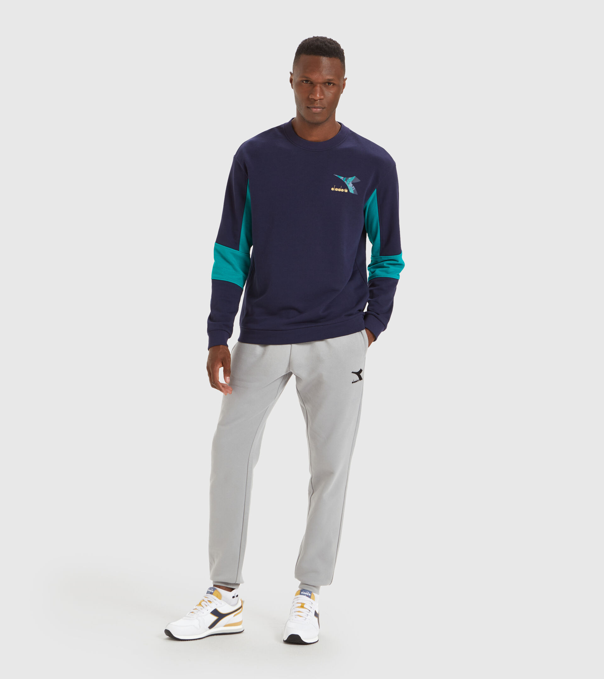 Crew-neck sweatshirt - Men SWEATSHIRT CREW SHIELD CLASSIC NAVY - Diadora