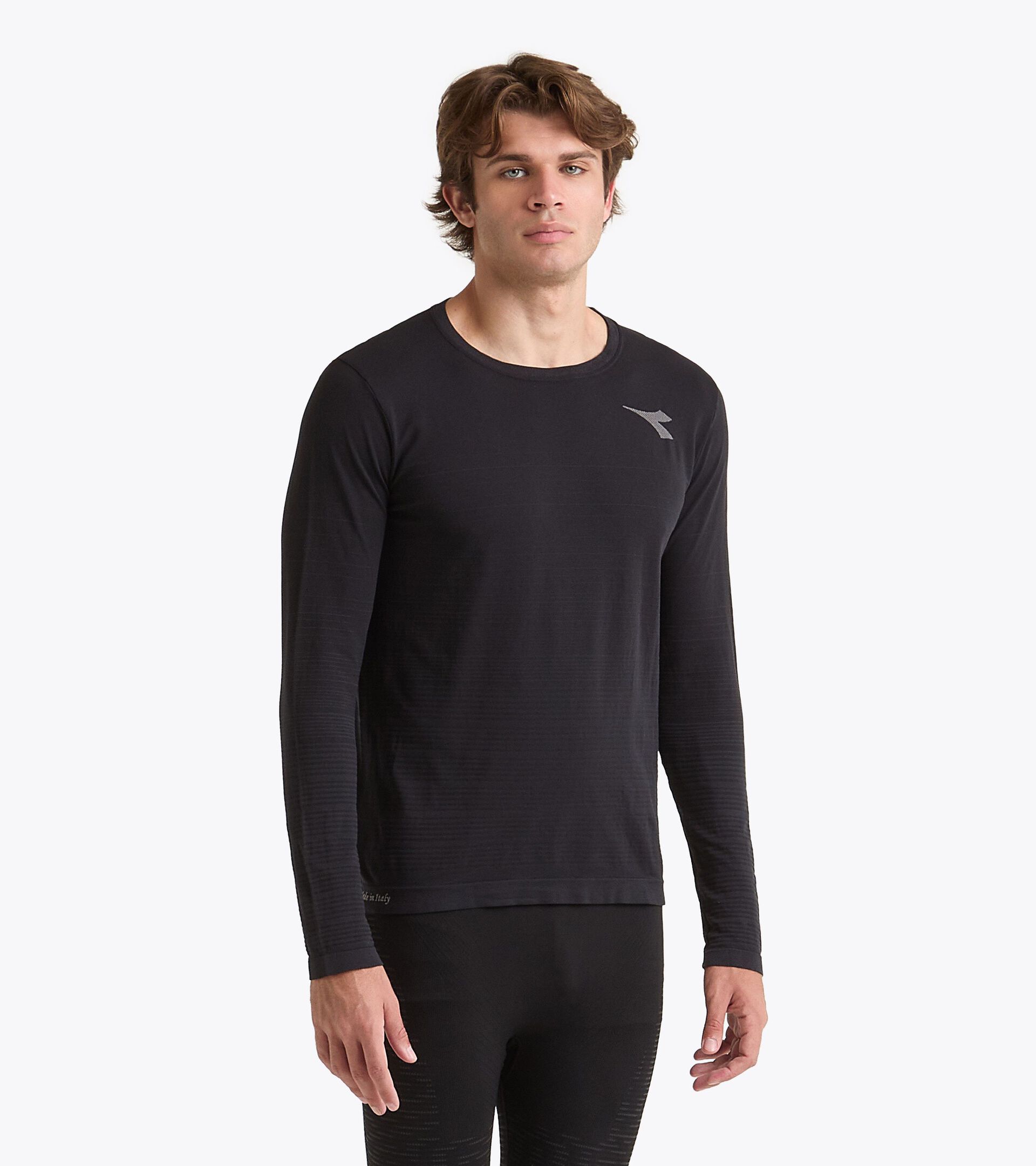 Long-sleeved, technical t-shirt for temperature control -  Running - Men’s
 LS T-SHIRT STRATOUNO BLACK - Diadora