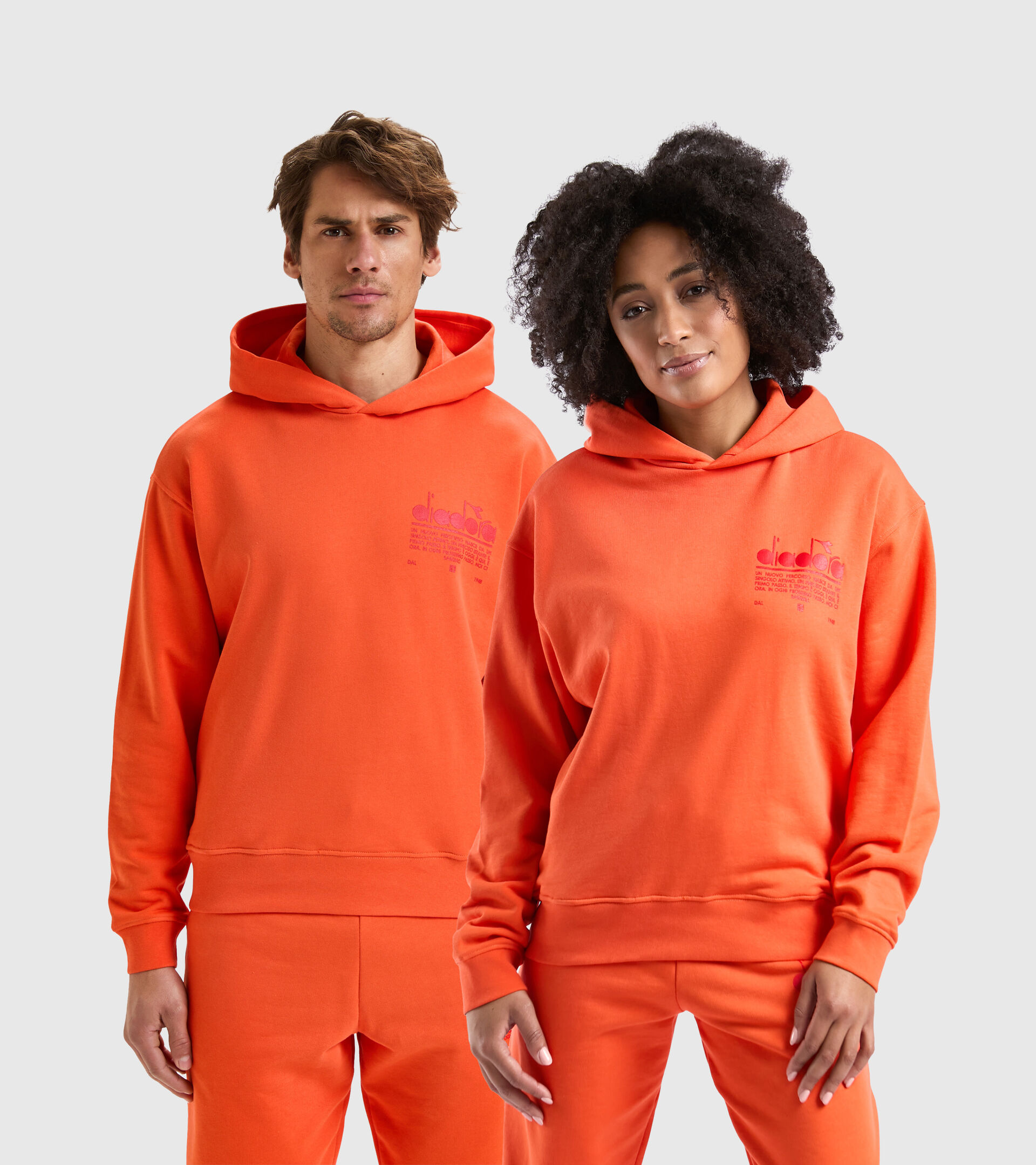 Sweatshirt mit Kapuze aus aufgerauter Baumwolle - Unisex HOODIE MANIFESTO ORANGEN - Diadora