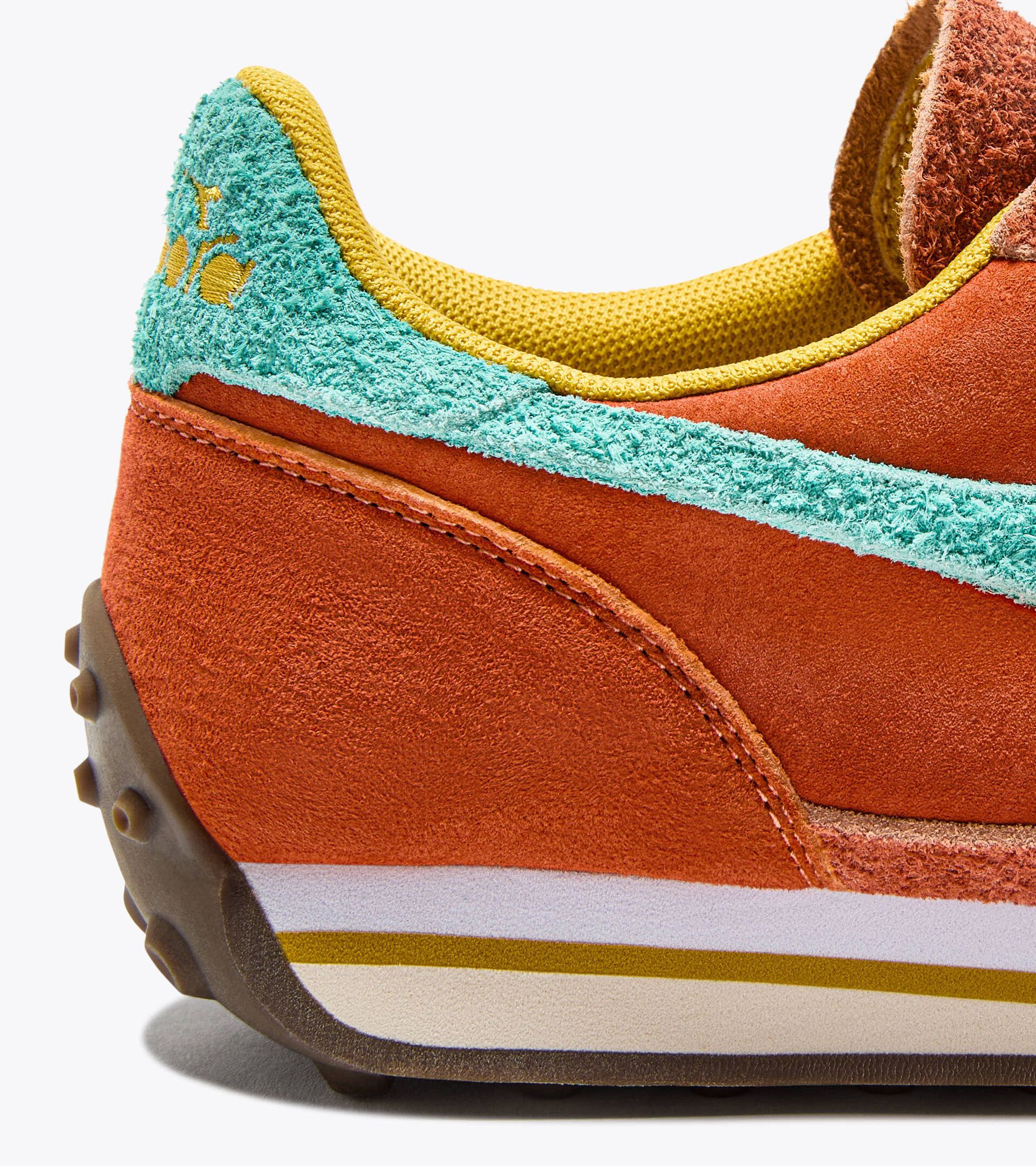 Low-profile sneaker - All-Gender RALLY S KOI - Diadora