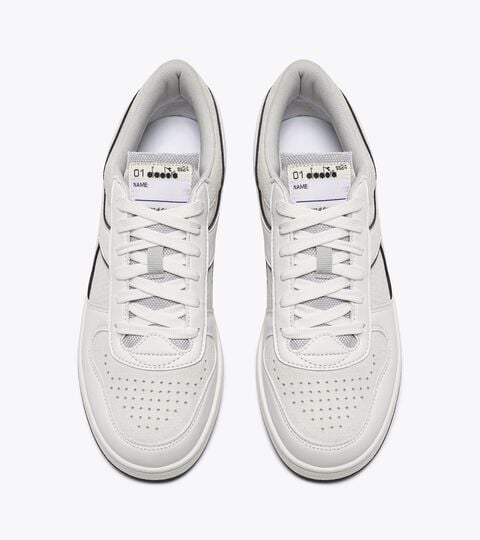 MAGIC BASKET LOW TECH, WHITE/GLACIER GRAY Sports sneakers - Gender Neutral
MAGIC BASKET LOW TECH WHITE/GLACIER GRAY - Diadora
