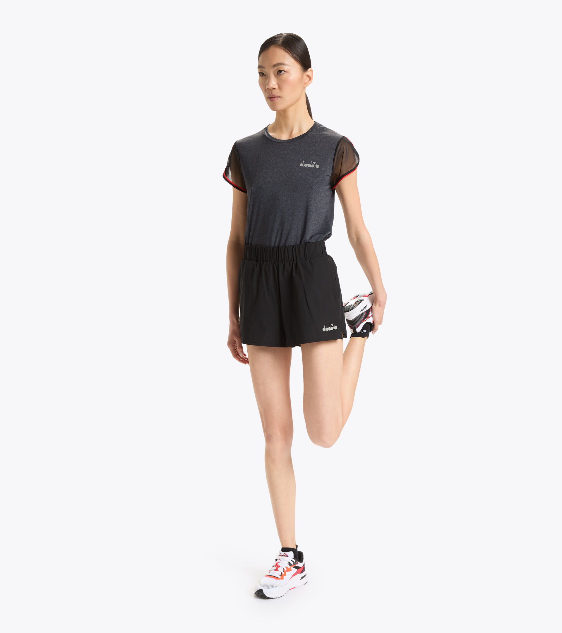 Running shorts - Women L. SHORT 9CM BE ONE W BLACK - Diadora