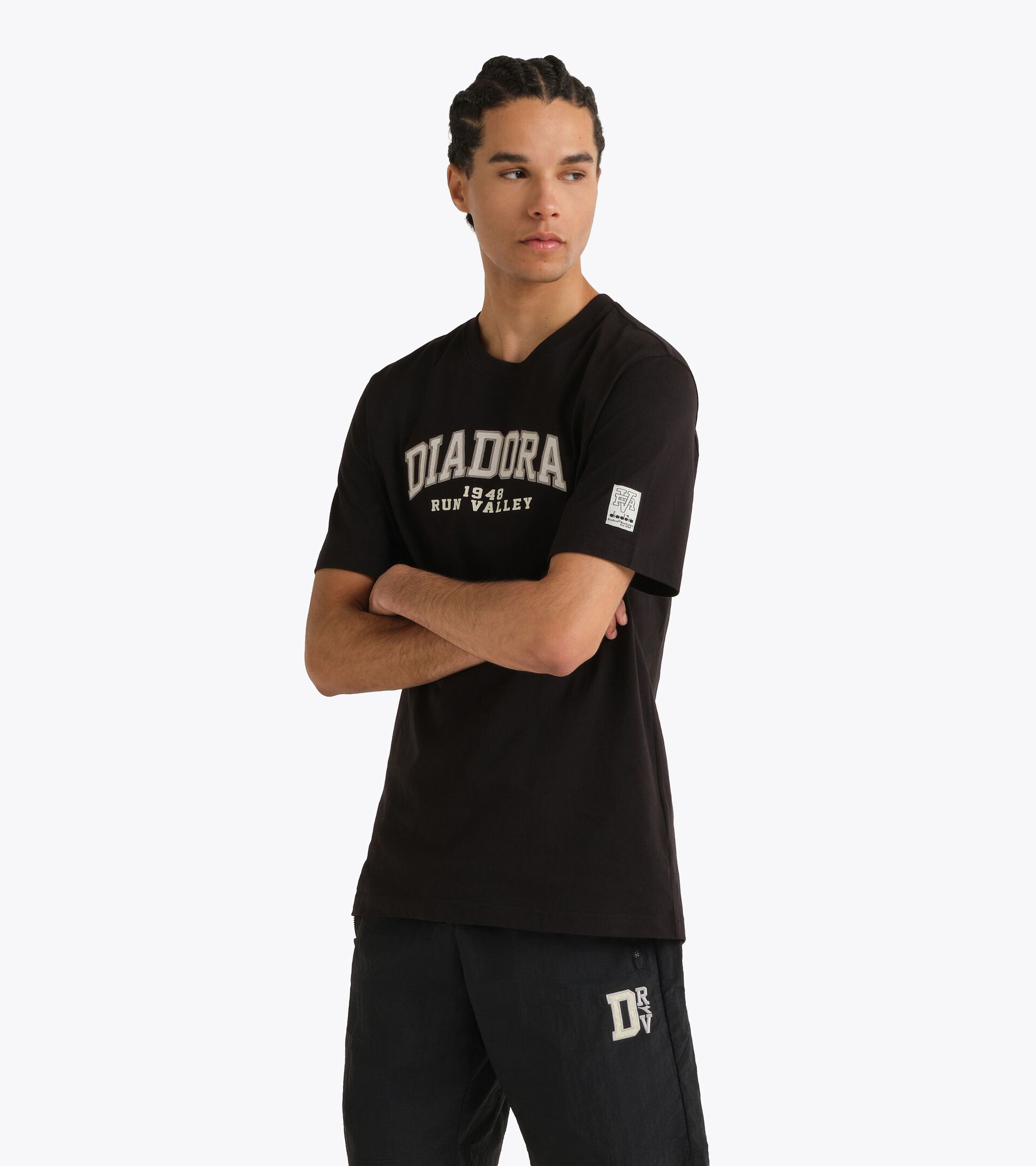 Camiseta de algod&oacute;n grueso - Run Valley - Para todos los g&eacute;neros
 T-SHIRT SS RUN VALLEY NEGRO - Diadora