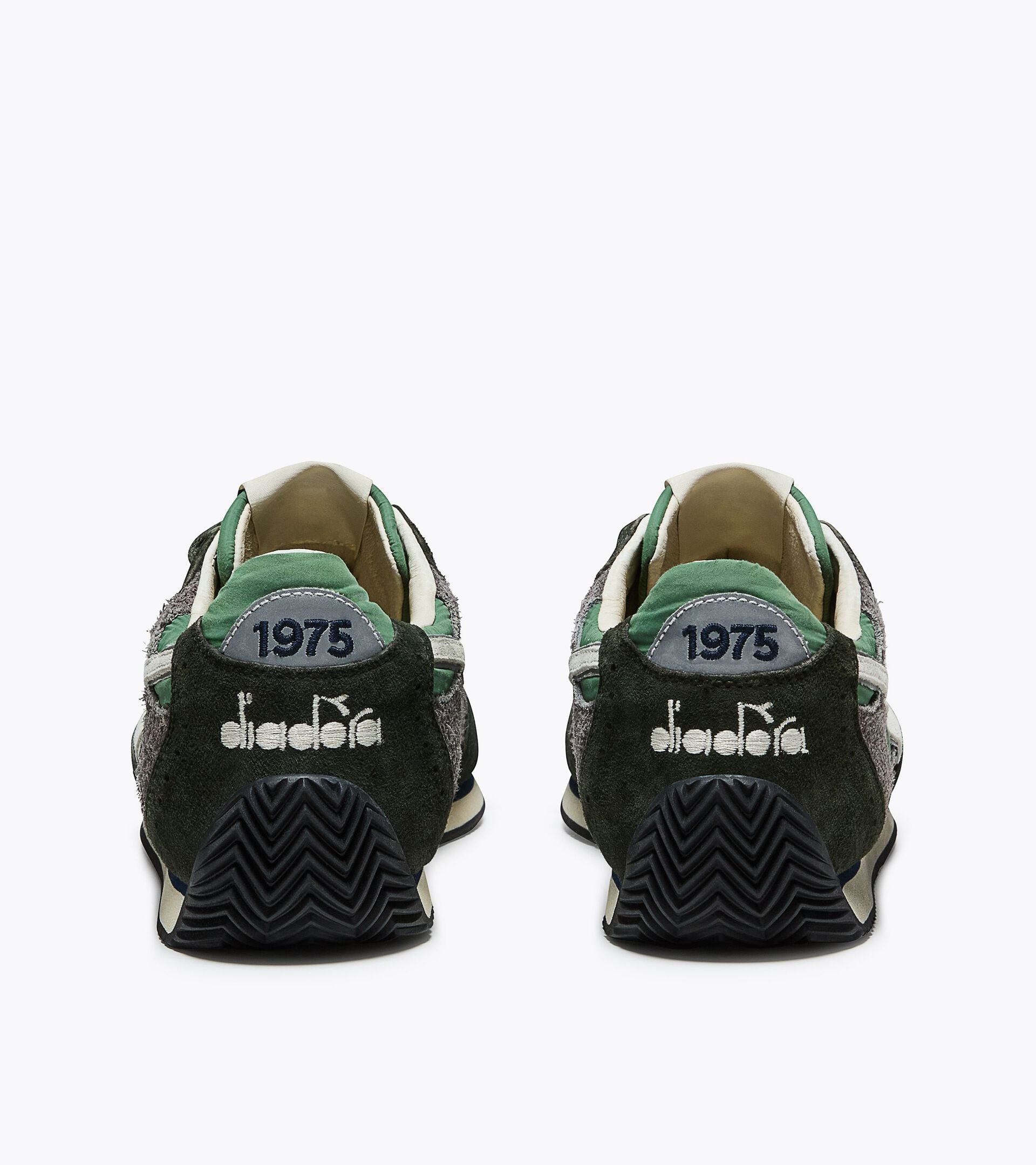 Heritage Sneaker - Low-Profile - All-gender EQUIPE REVENGE NYLON USED GREEN OIL (70228) - Diadora