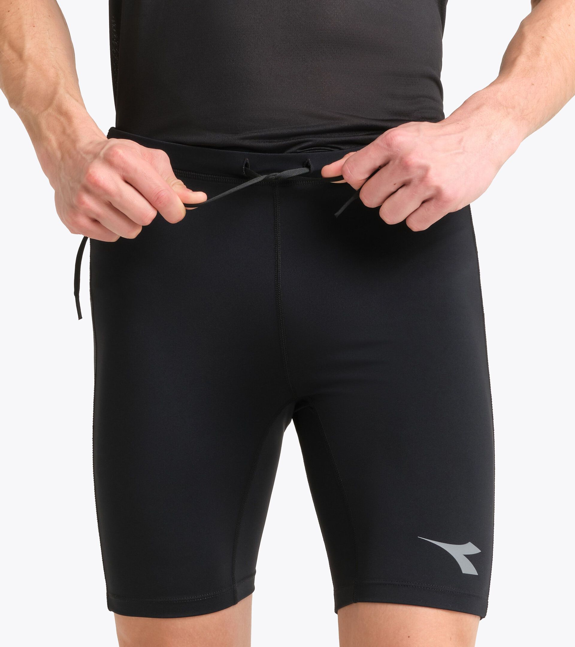 FIBRAZERO Leggings shorts - Running - Men&rsquo;s
 SHORT TIGHTS SUPER LIGHT FIBRAZERO BLACK - Diadora
