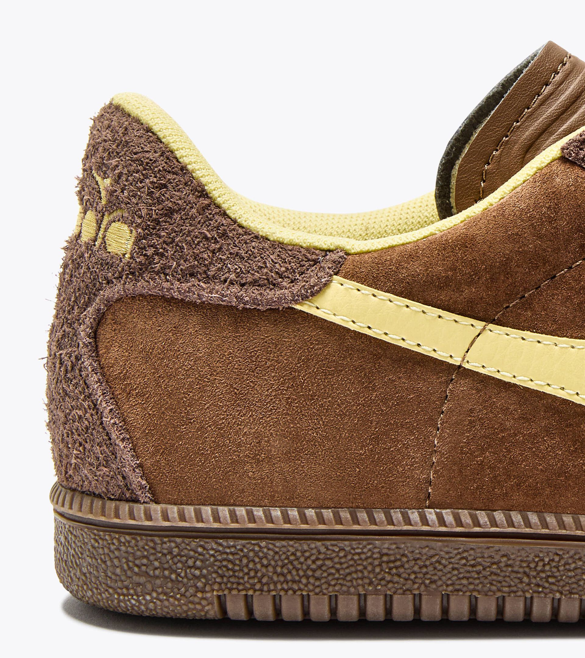 Sneakers - All-Gender TRAINER HAIRY BROWN GIANDUIA - Diadora