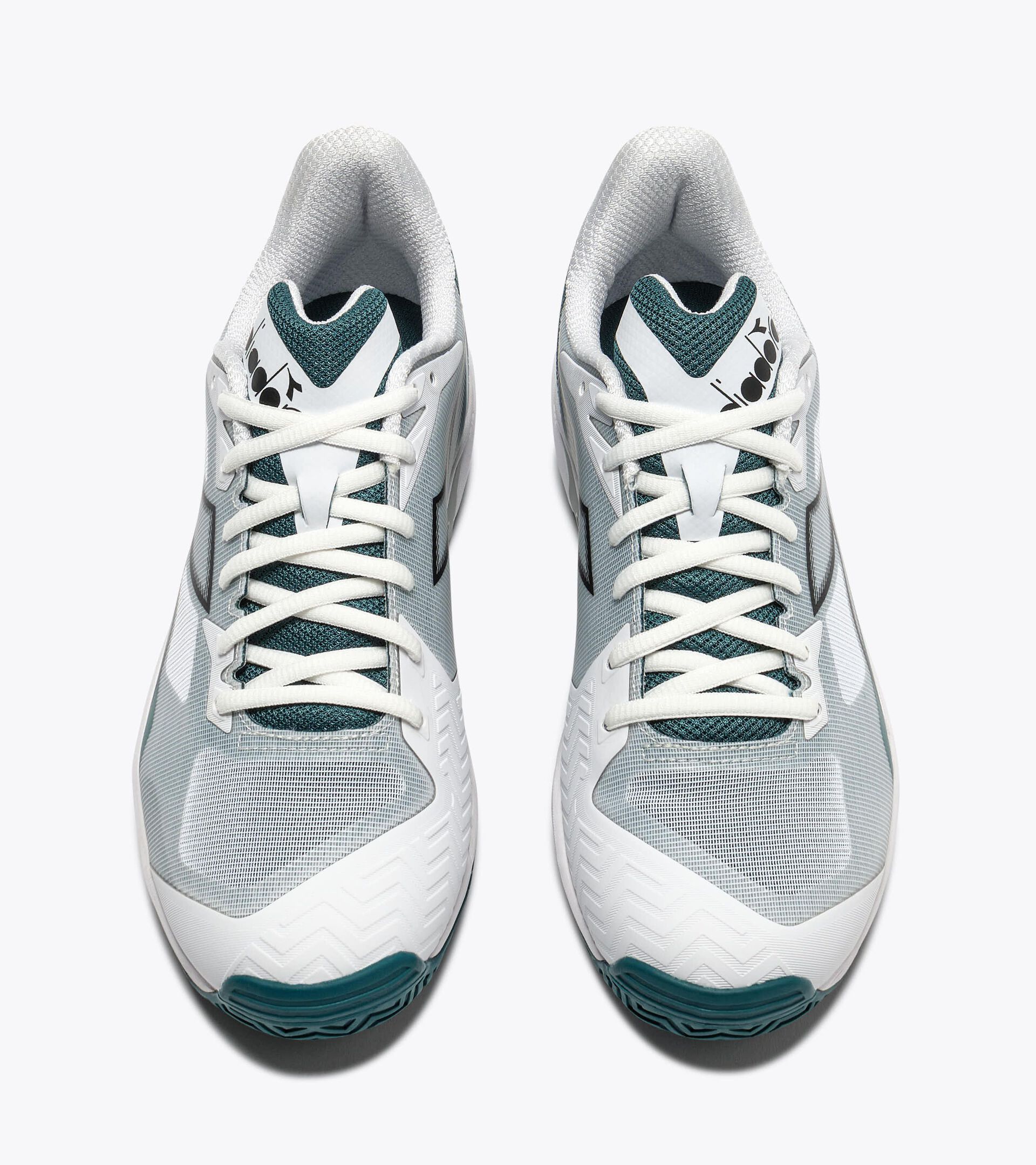 Tennis shoe for clay courts and firm grounds - Stability - Men&rsquo;s
 TROFEO 4 AG WHITE /BLACK/SHADED SPRUCE - Diadora