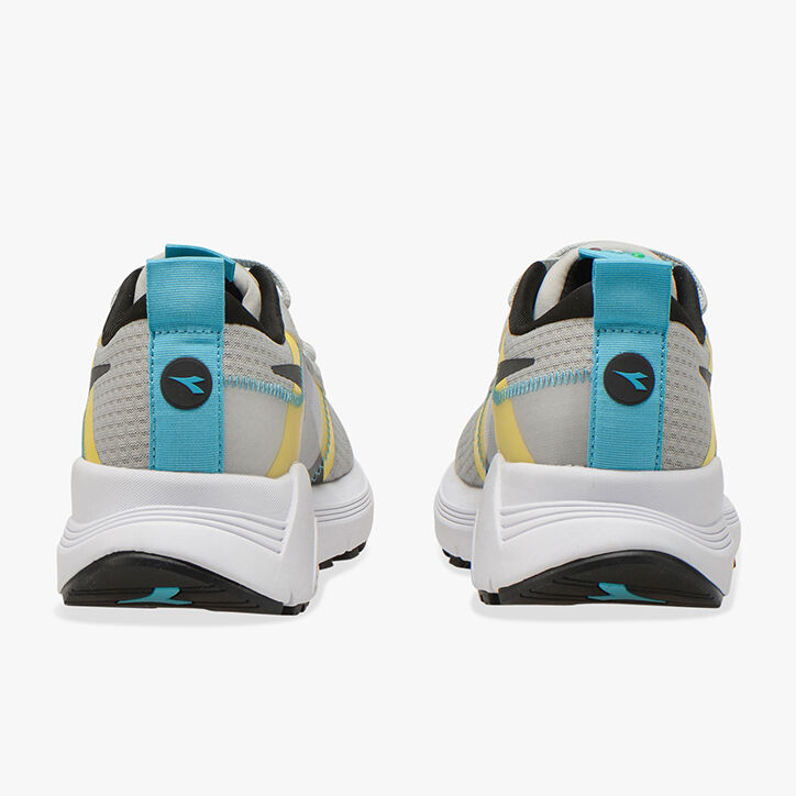 diadora blushield mythos 2