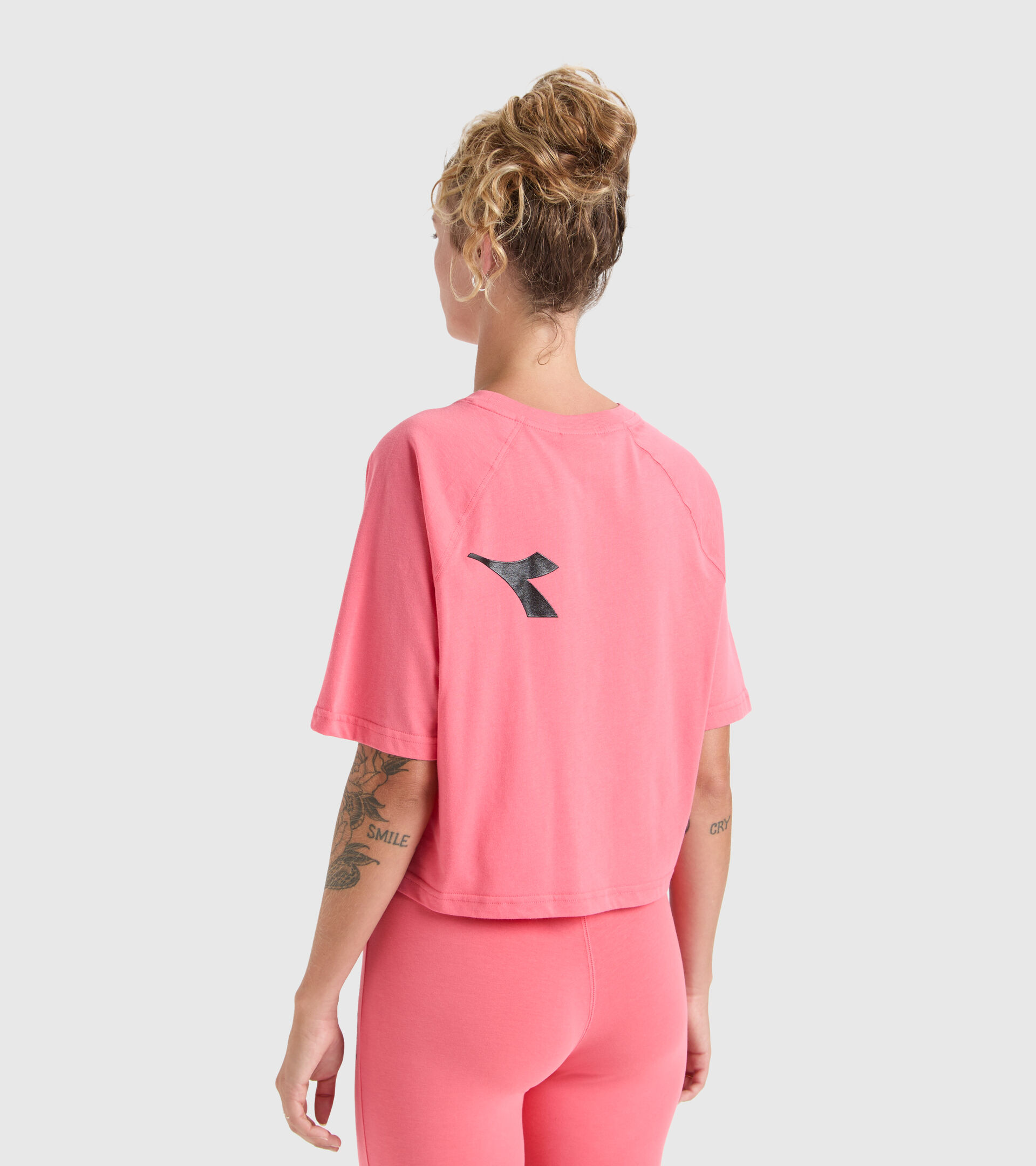 T-Shirt aus Baumwolle - Damen L. T-SHIRT SS MANIFESTO TEEROSEN - Diadora