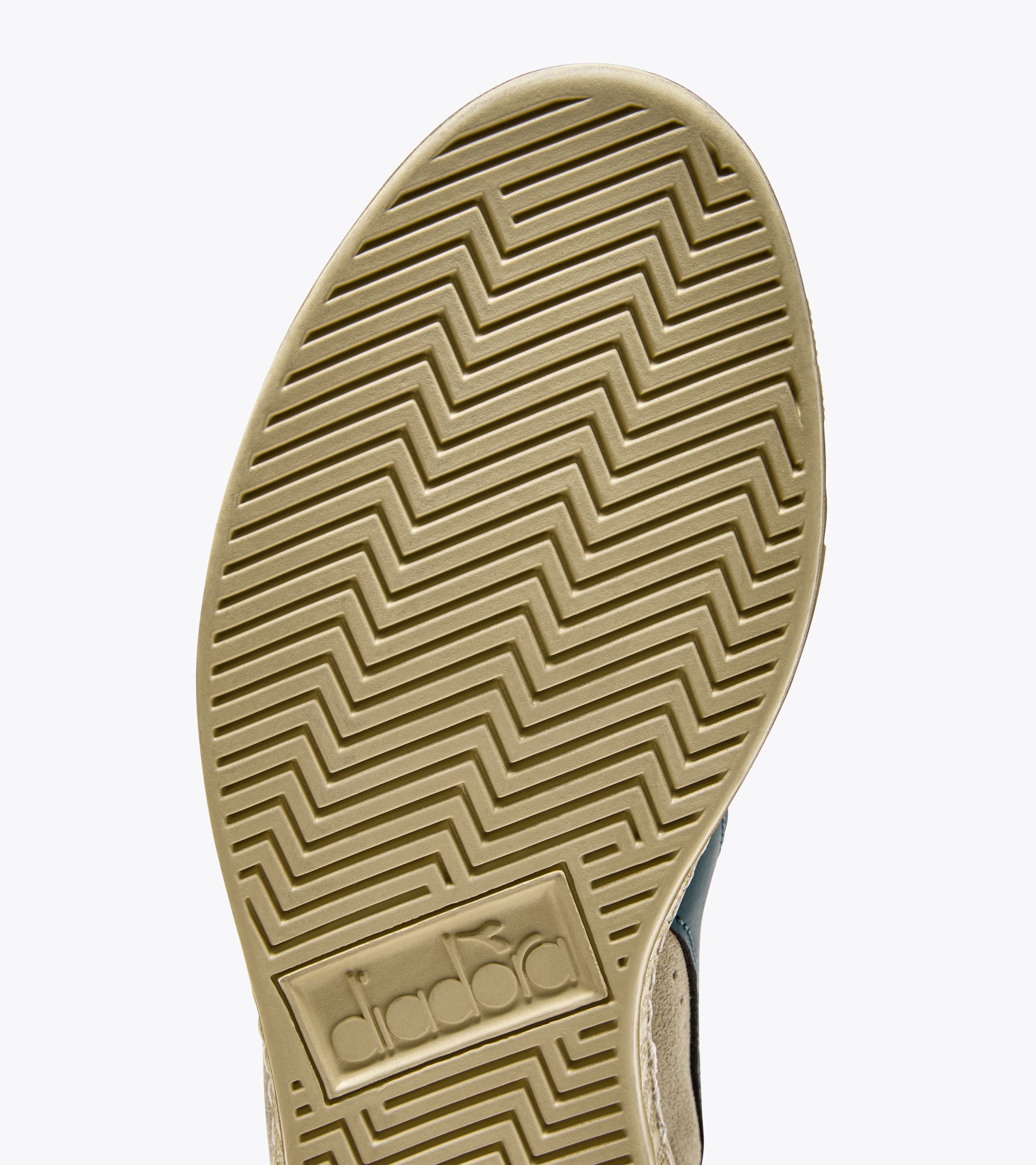 Diadora gum sole on sale