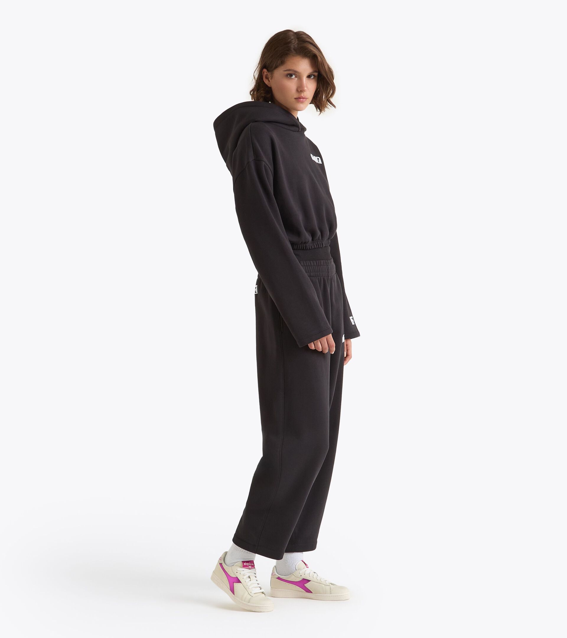 Cropped Hoodie - Damen
L. HOODIE ATHL. LOGO SCHWARZ - Diadora