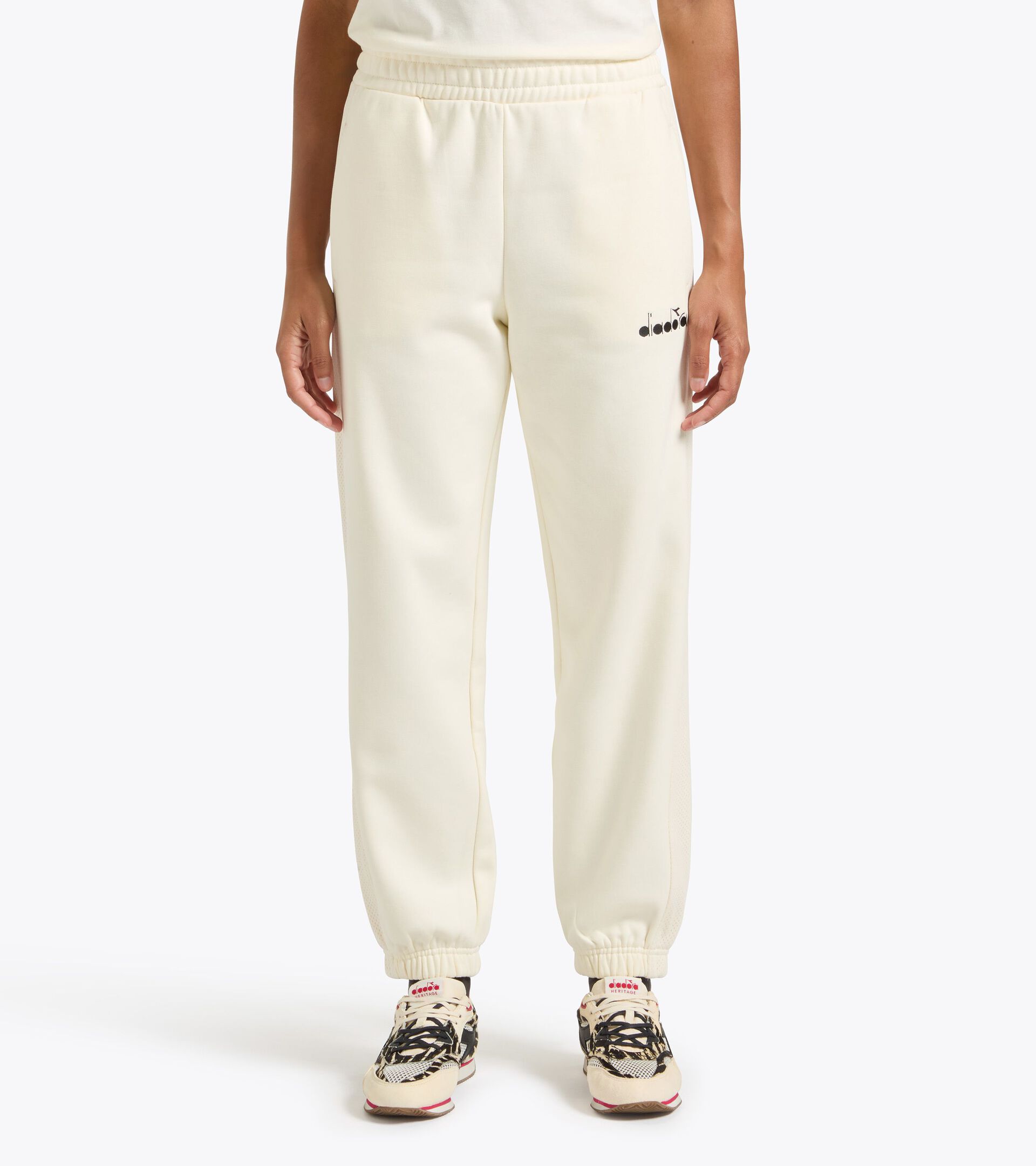 Trousers - Regular fit - Women's L. PANTS LOGO (BR) WHISPER WHITE - Diadora