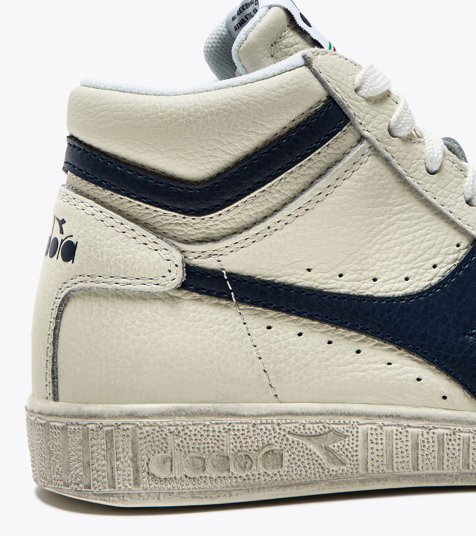 Zapatilla deportiva - Para todos los géneros GAME L HIGH WAXED BLANCO/UNIFORME AZUL - Diadora