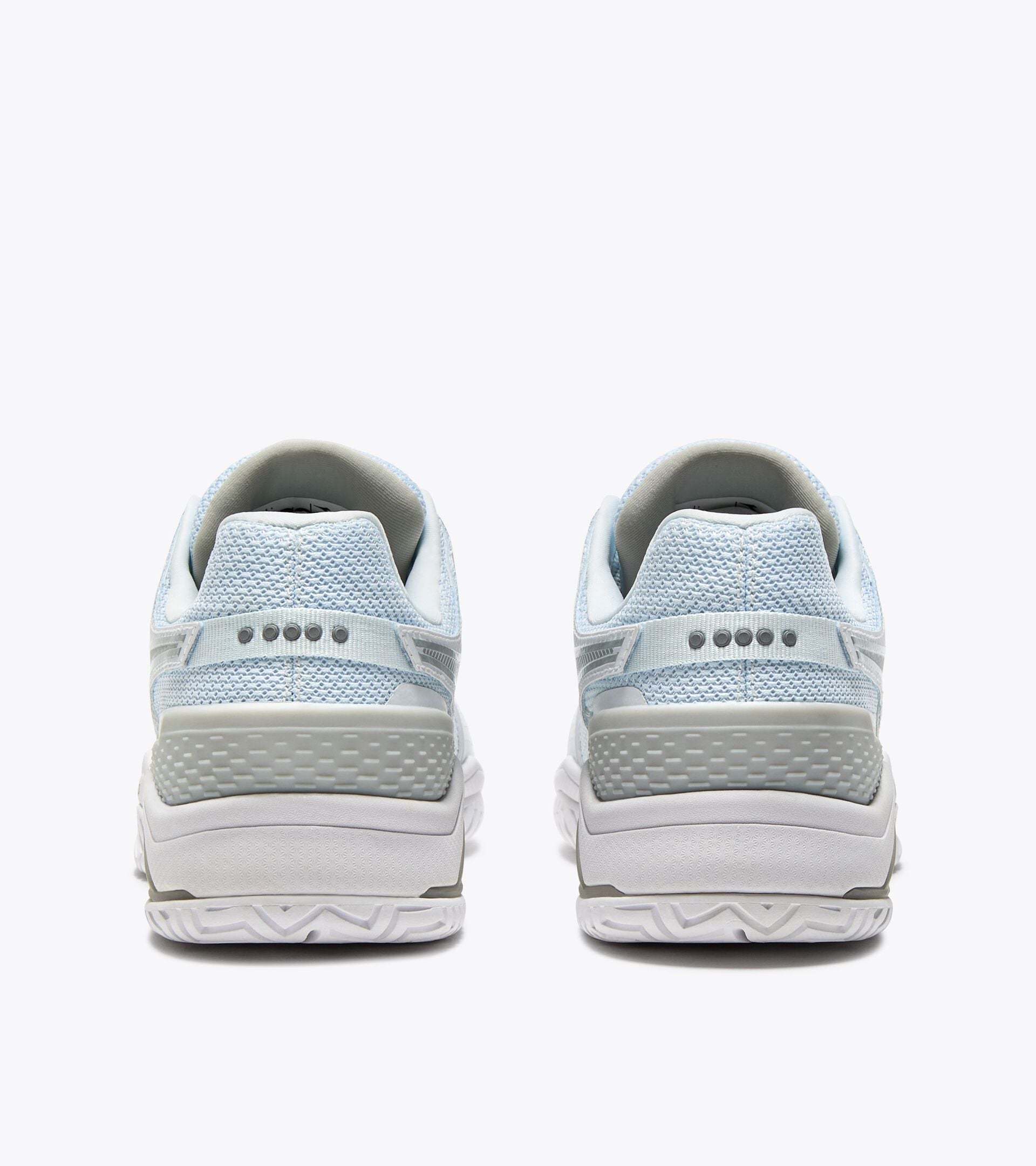Zapatilla de tenis para superficies duras o de tierra batida - Protecci&oacute;n y amortiguaci&oacute;n - Mujer BLUSHIELD TORNEO 3 W AG BLANCO/PLATA  (C6103) - Diadora