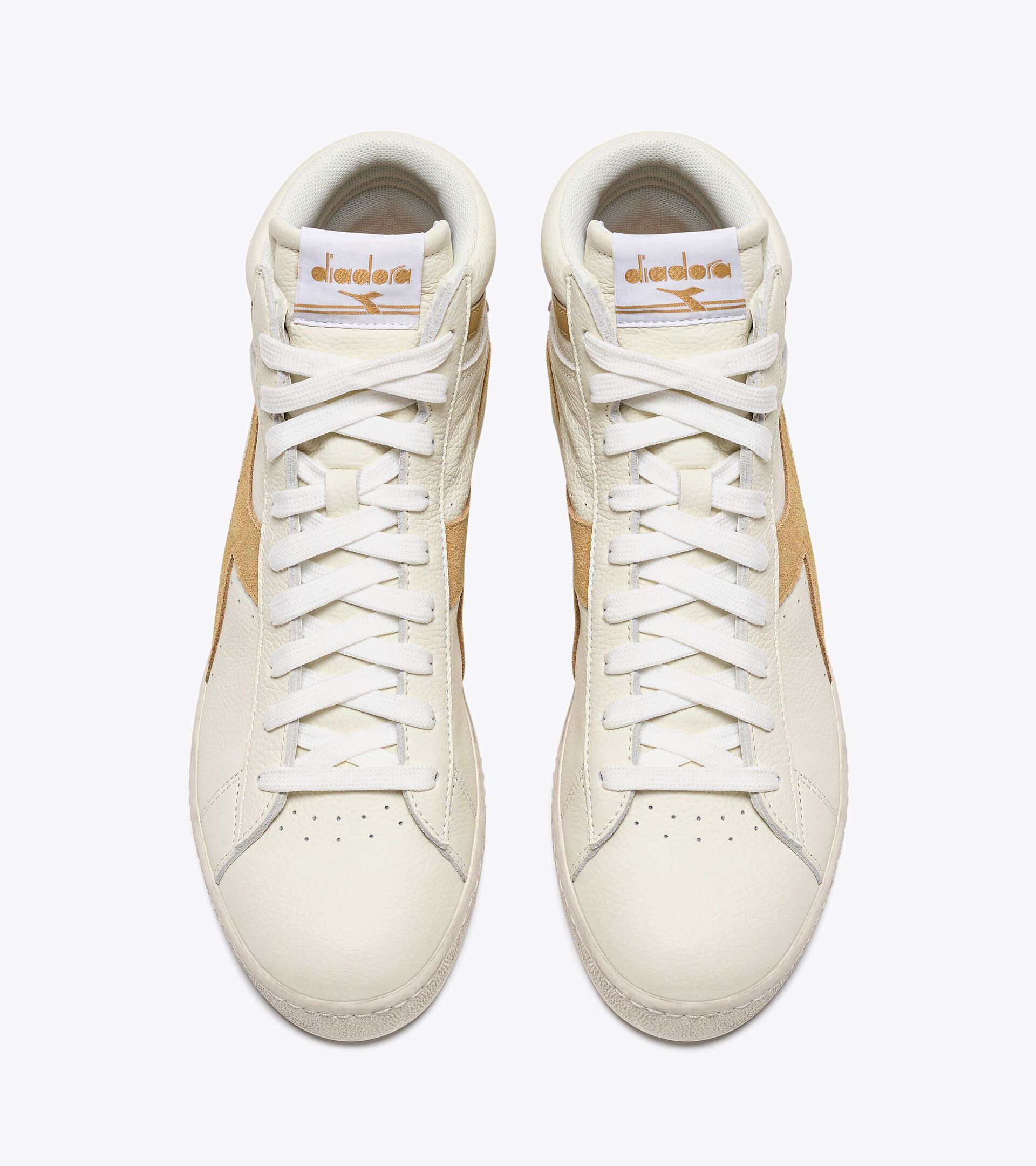 Sporty sneakers - All-Gender GAME L HIGH WAXED SUEDE POP WHITE/LATTE - Diadora