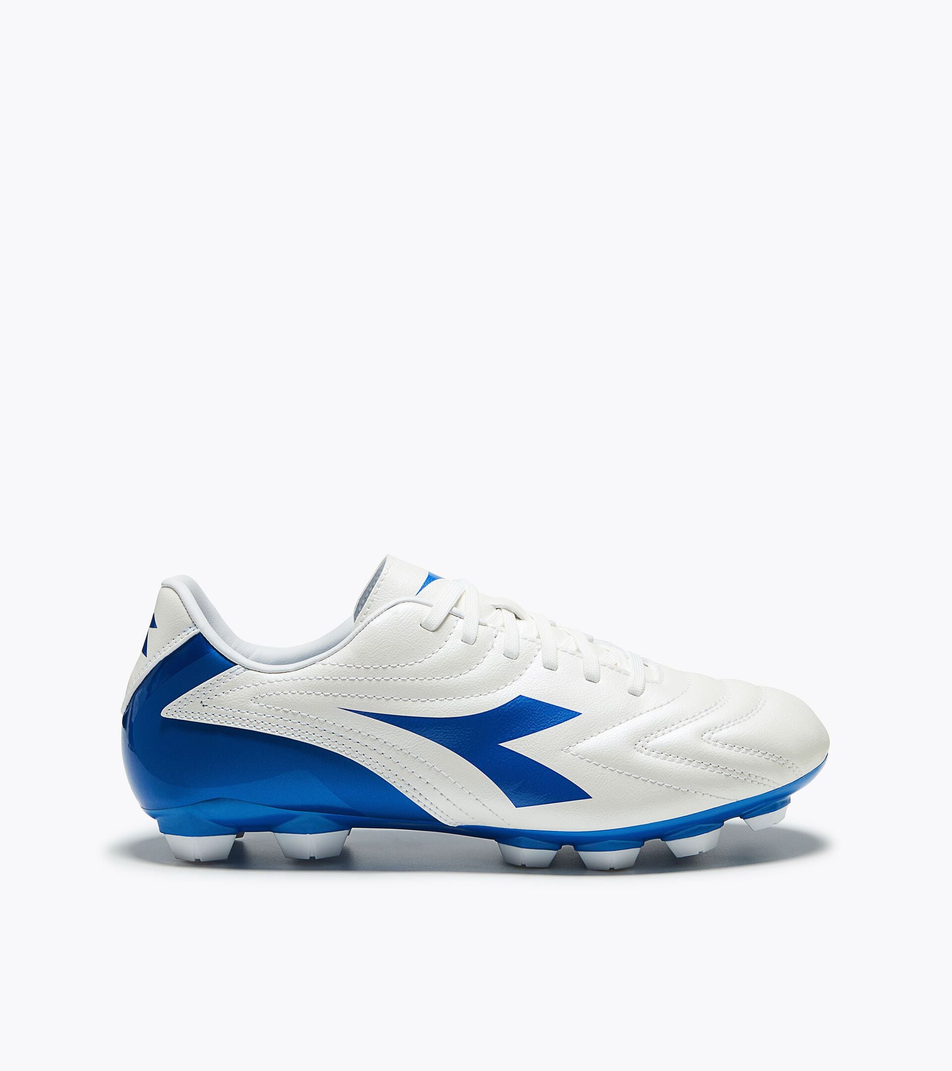 Firm ground football boots - Men&rsquo;s MAXIMUS CLUB FG WHITE PEARLIZED /FRENCH BLUE - Diadora