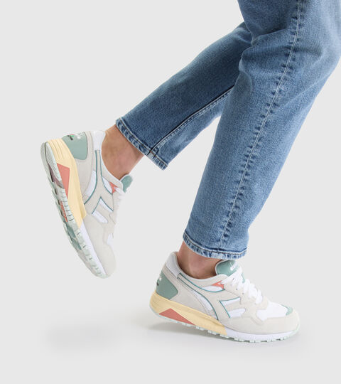 N9002 OVERLAND, BLANC/JADEITE Chaussures de sport - Homme N9002 OVERLAND BLANC/JADEITE - Diadora
