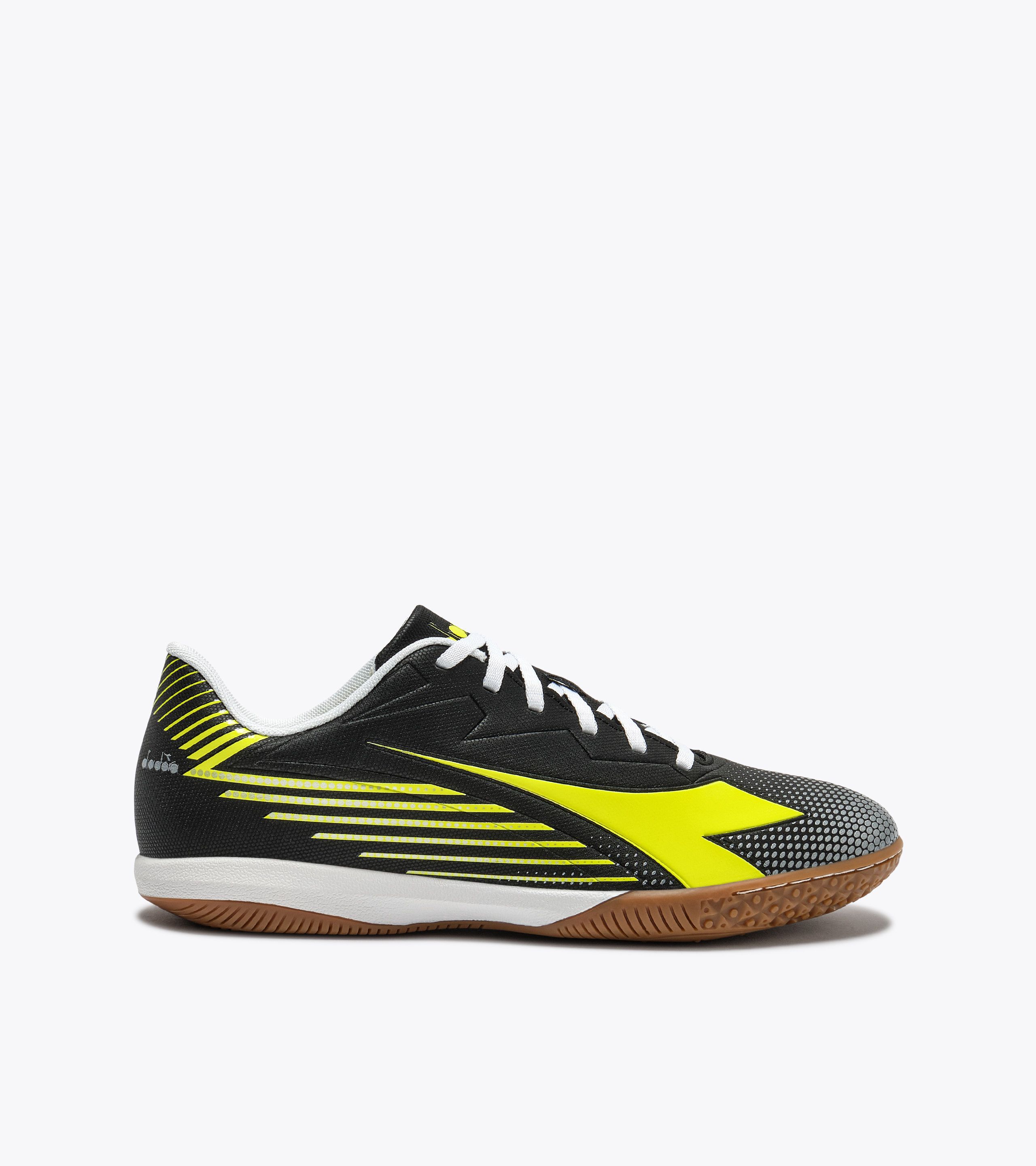 diadora women's indoor soccer shoes