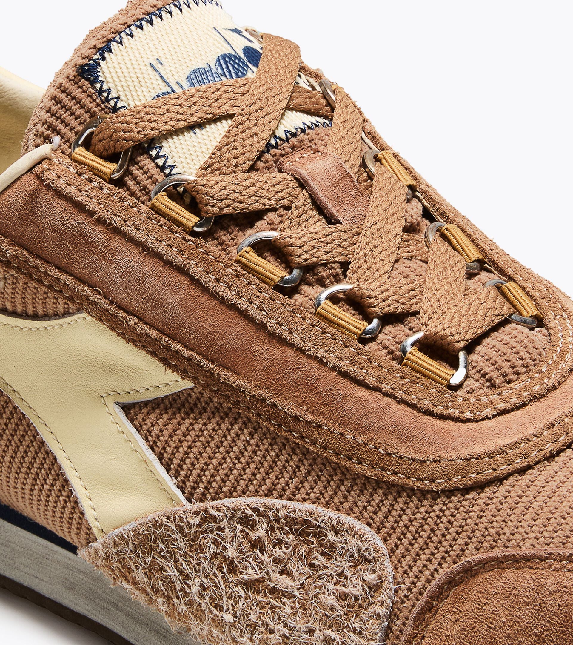 Sneaker Heritage - Low Profile - F&uuml;r alle Geschlechter EQUIPE CORDUROY SW DROSSEL BRAUN - Diadora