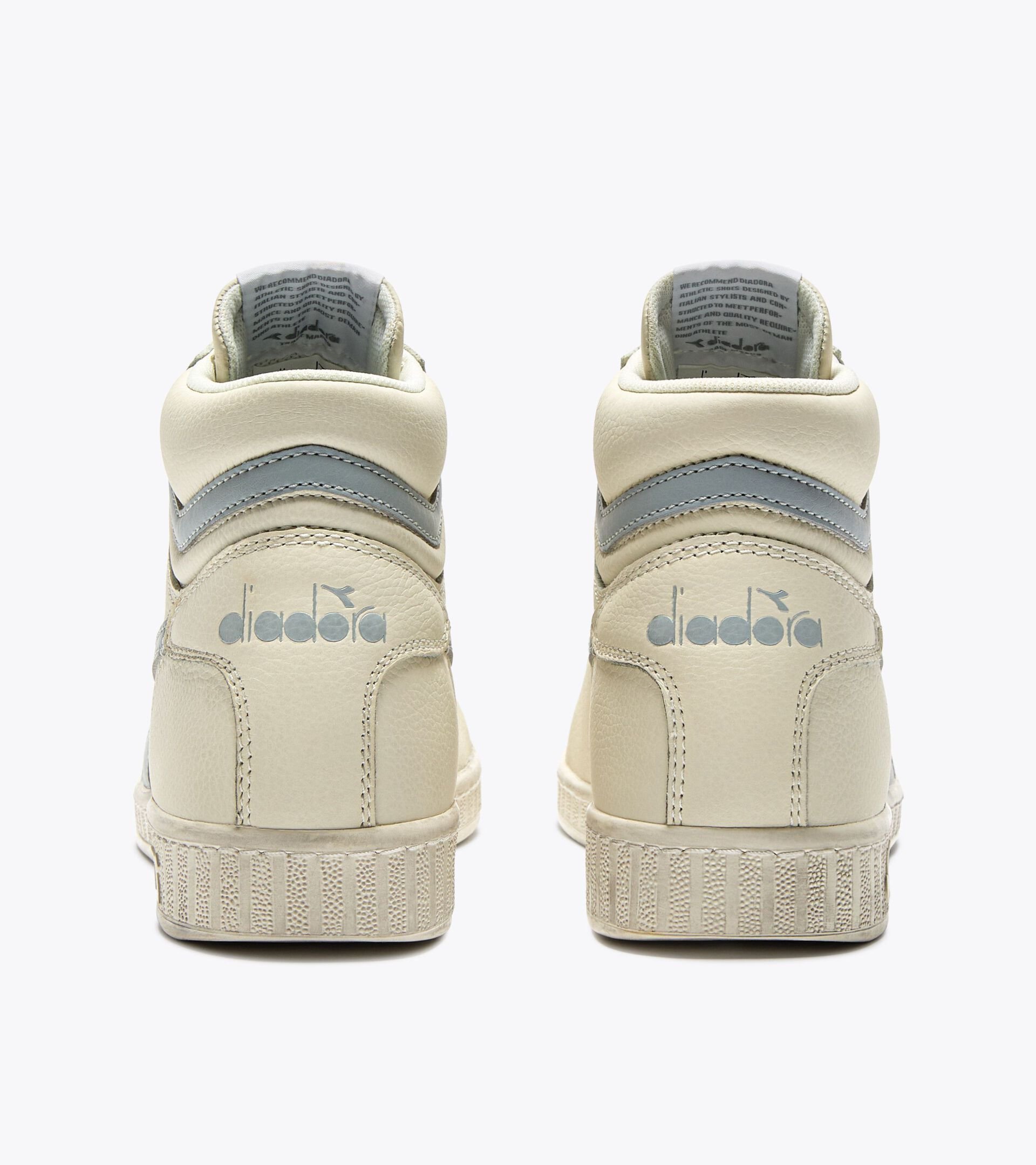 Sporty sneakers - All-Gender GAME L HIGH WAXED WHITE/HIGH RISE - Diadora