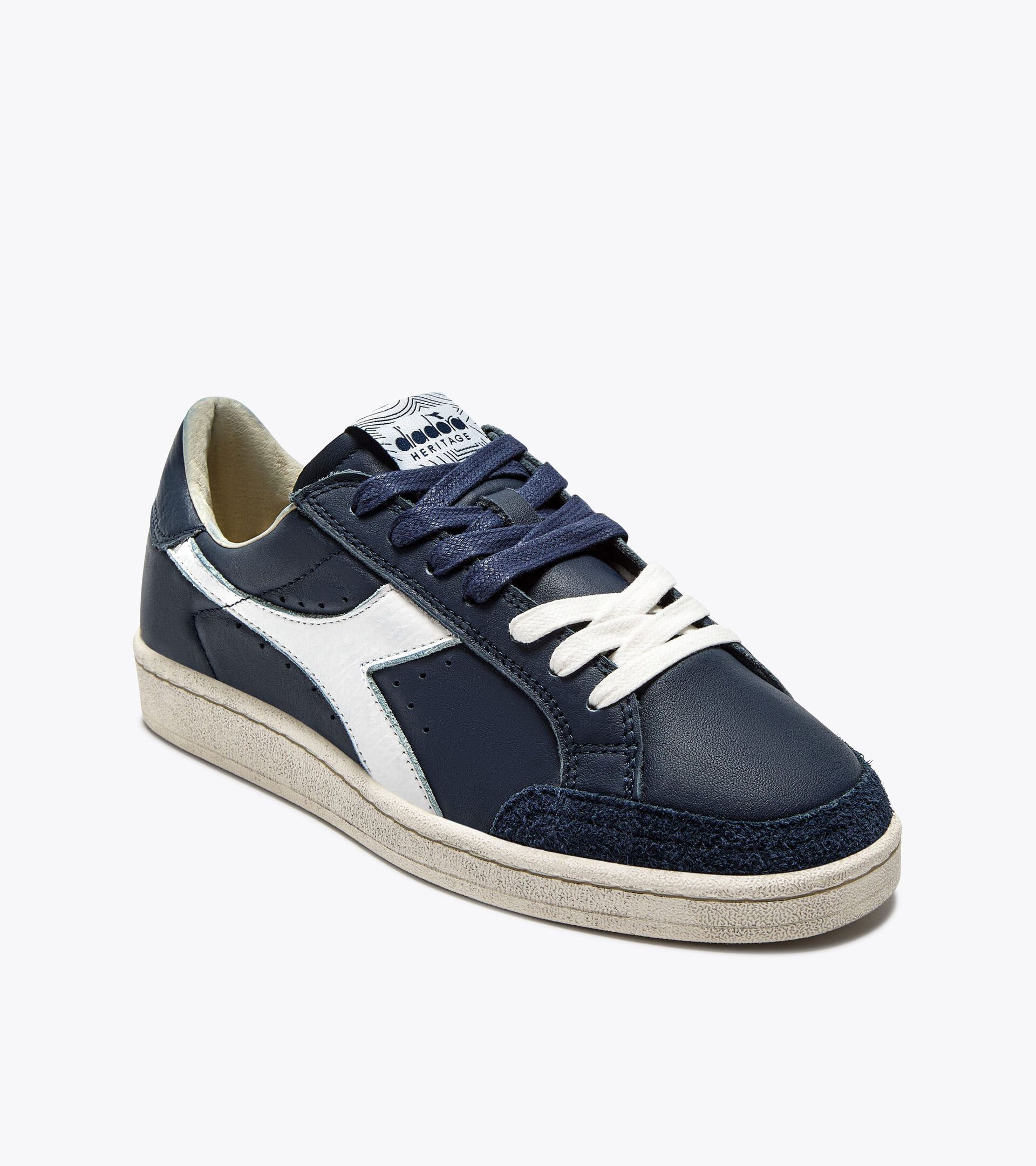Sneaker Heritage aus Leder - Für alle Geschlechter
 PRESTIGE USED UNIFORM BLAU - Diadora
