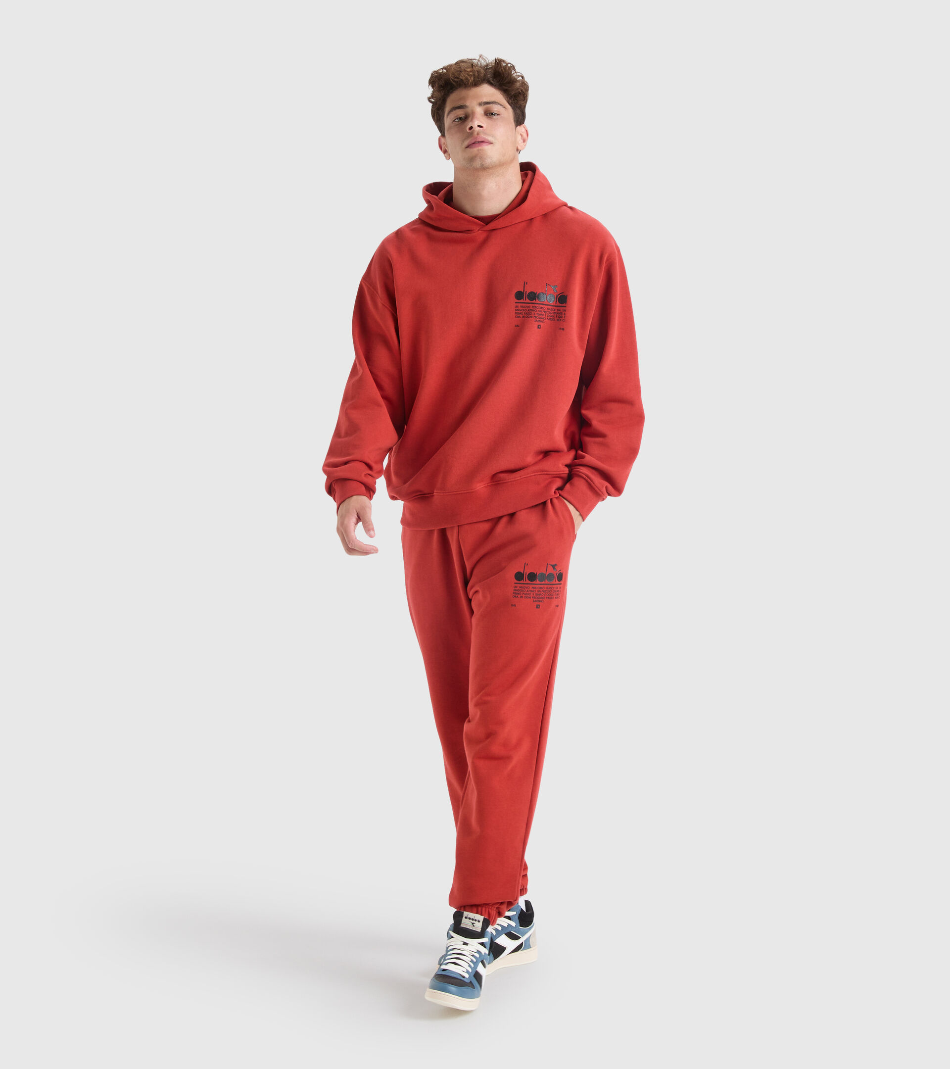 Sweatshirt aus Baumwolle mit Kapuze - Unisex HOODIE MANIFESTO BOSSA NOVA BRAUN - Diadora