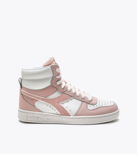 Sports shoes - Women
 MAGIC BASKET MID LEATHER WN WHITE/PEACH WHIP - Diadora