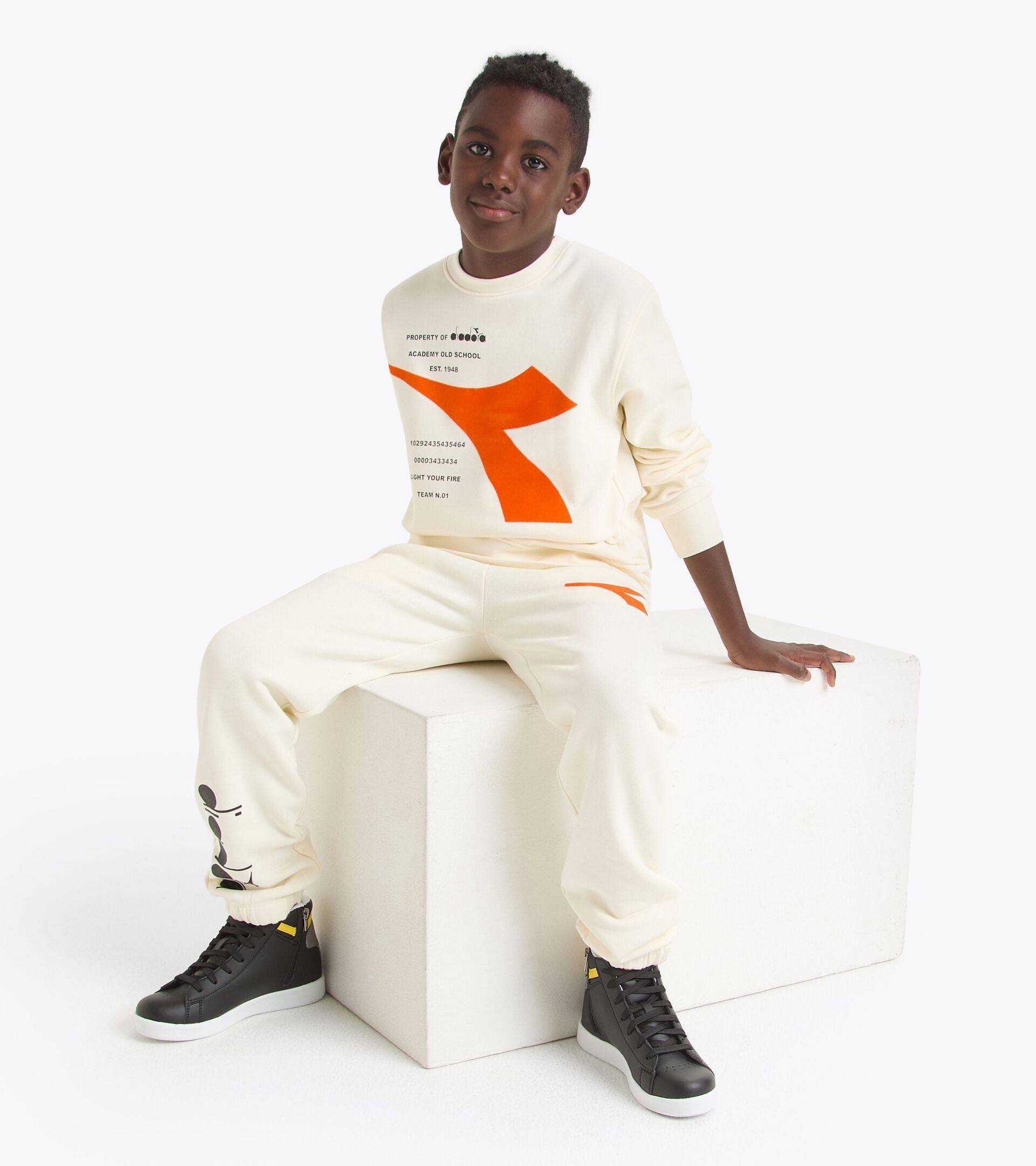Crewneck sweatshirt - Boy
 JB. SWEATSHIRT CREW FREGIO SOLITARY STAR - Diadora