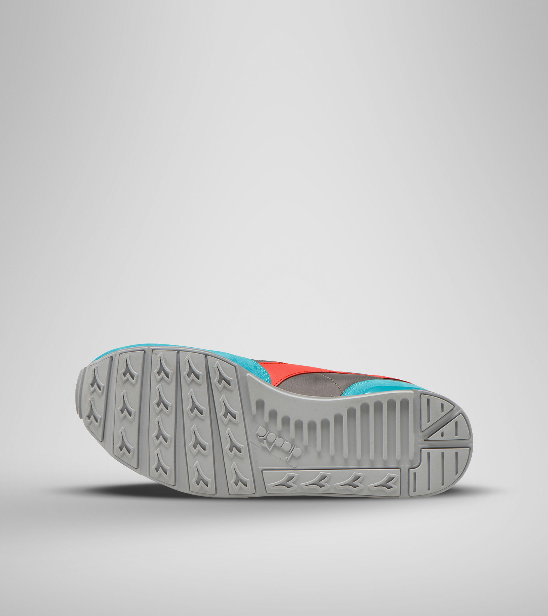 Sports shoe - Unisex CAMARO OUTDOOR VIRIDIAN GRN/CAYENNE/EIFFEL TO - Diadora