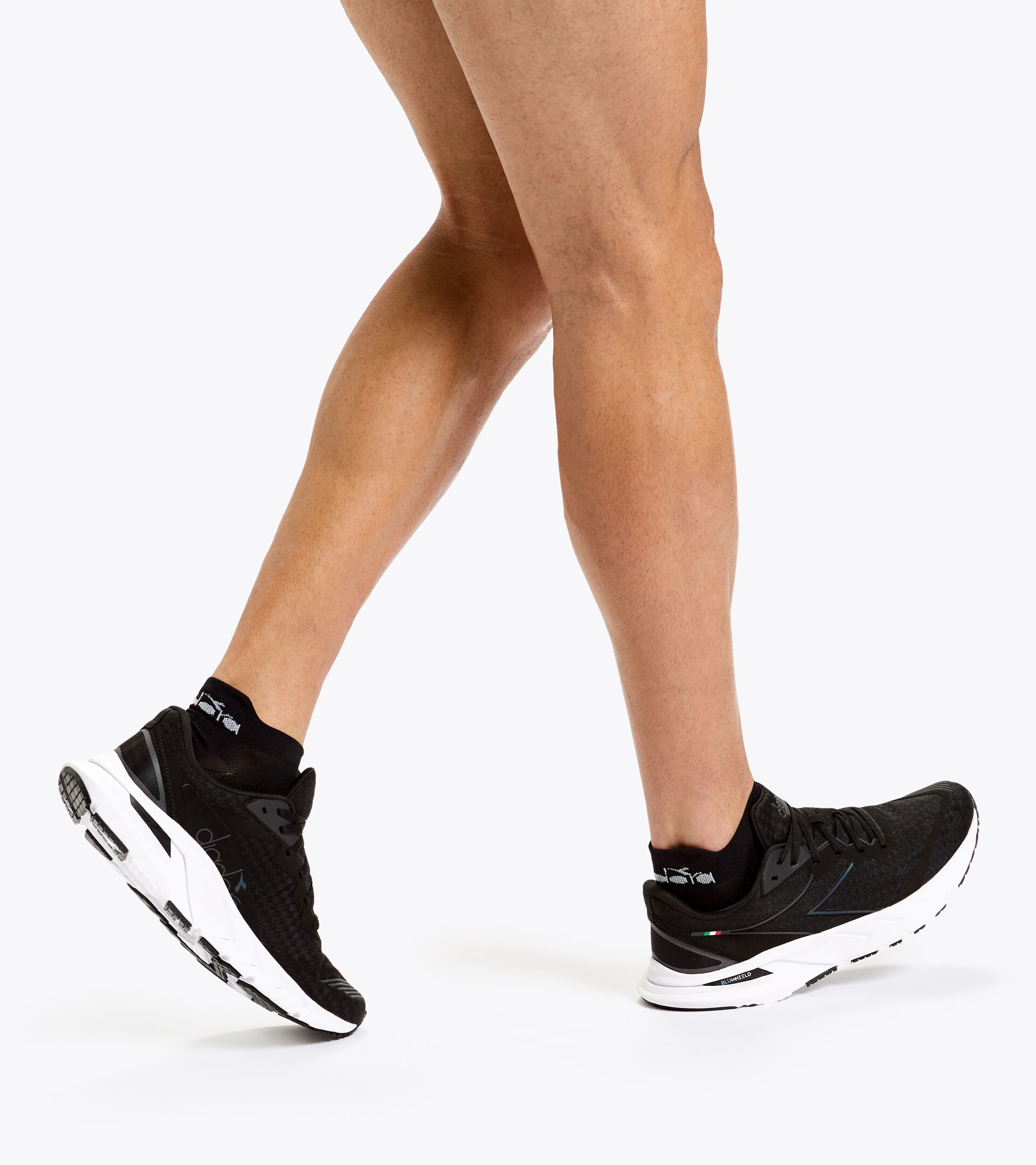 Chaussures de running - Homme MYTHOS BLUSHIELD VOLO HIP 2 NOIR/NOIR - Diadora