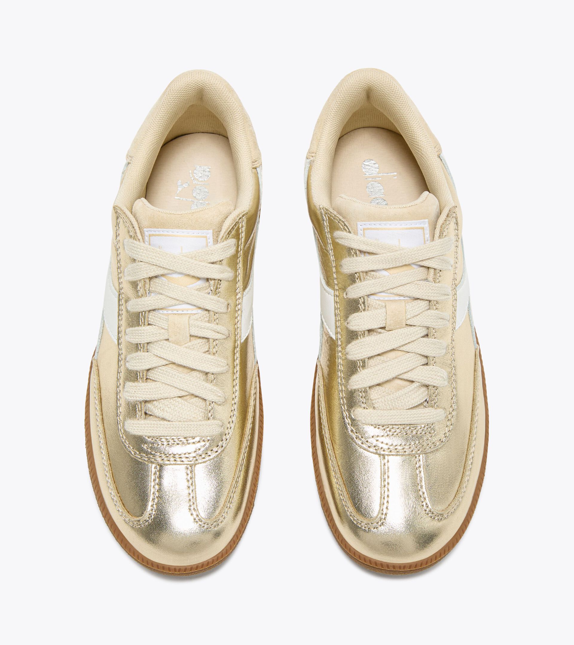 Leather sneakers - All-Gender TRAINER METALLIC BEIGE BISCOTTI - Diadora