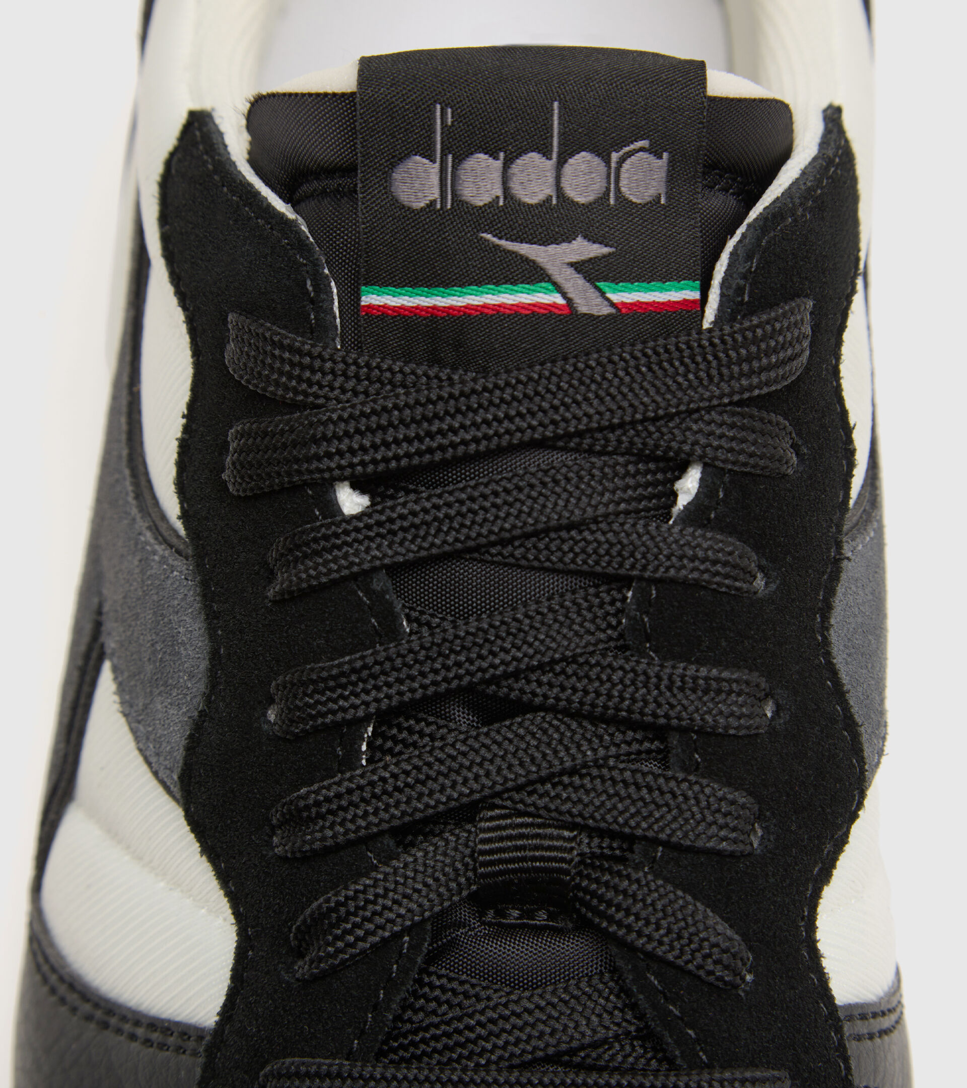 Footwear Sportswear UNISEX CAMARO ICONA NERO Diadora