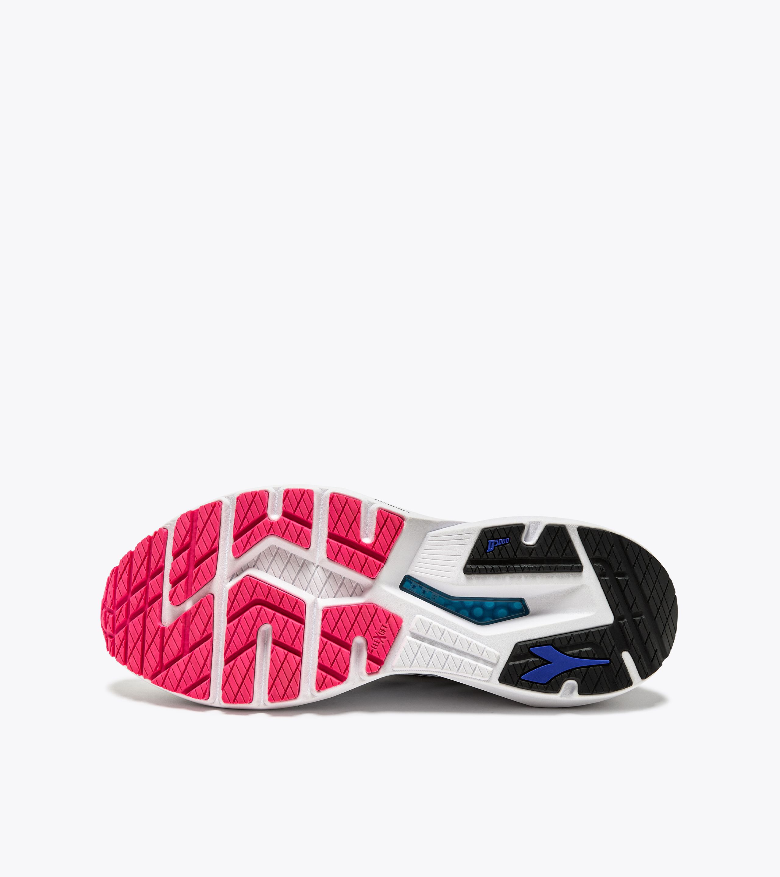 Diadora mythos blushield 3 review online