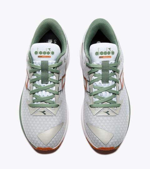 MYTHOS BLUSHIELD 10 VORTICE, BLANC/VERT ICEBERG Chaussures de running - Amorti et protection - Homme MYTHOS BLUSHIELD 10 VORTICE BLANC/VERT ICEBERG - Diadora