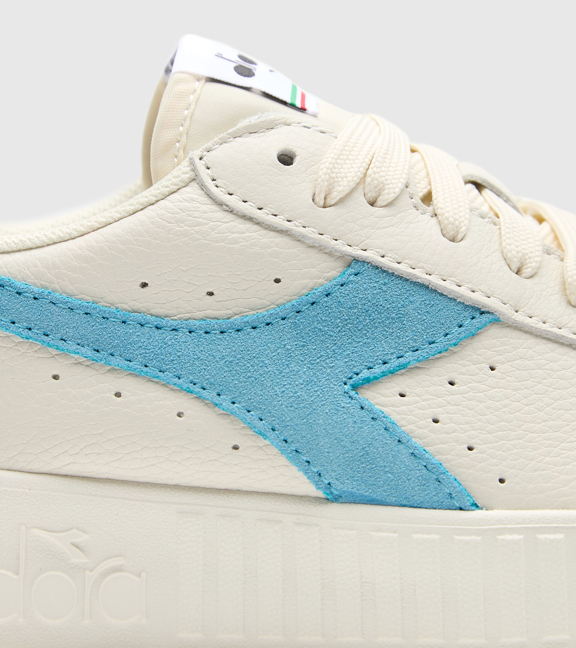 Sports shoes - Women GAME STEP PREMIUM TUMBLED LEATHER WHITE/BLUE GLOW - Diadora