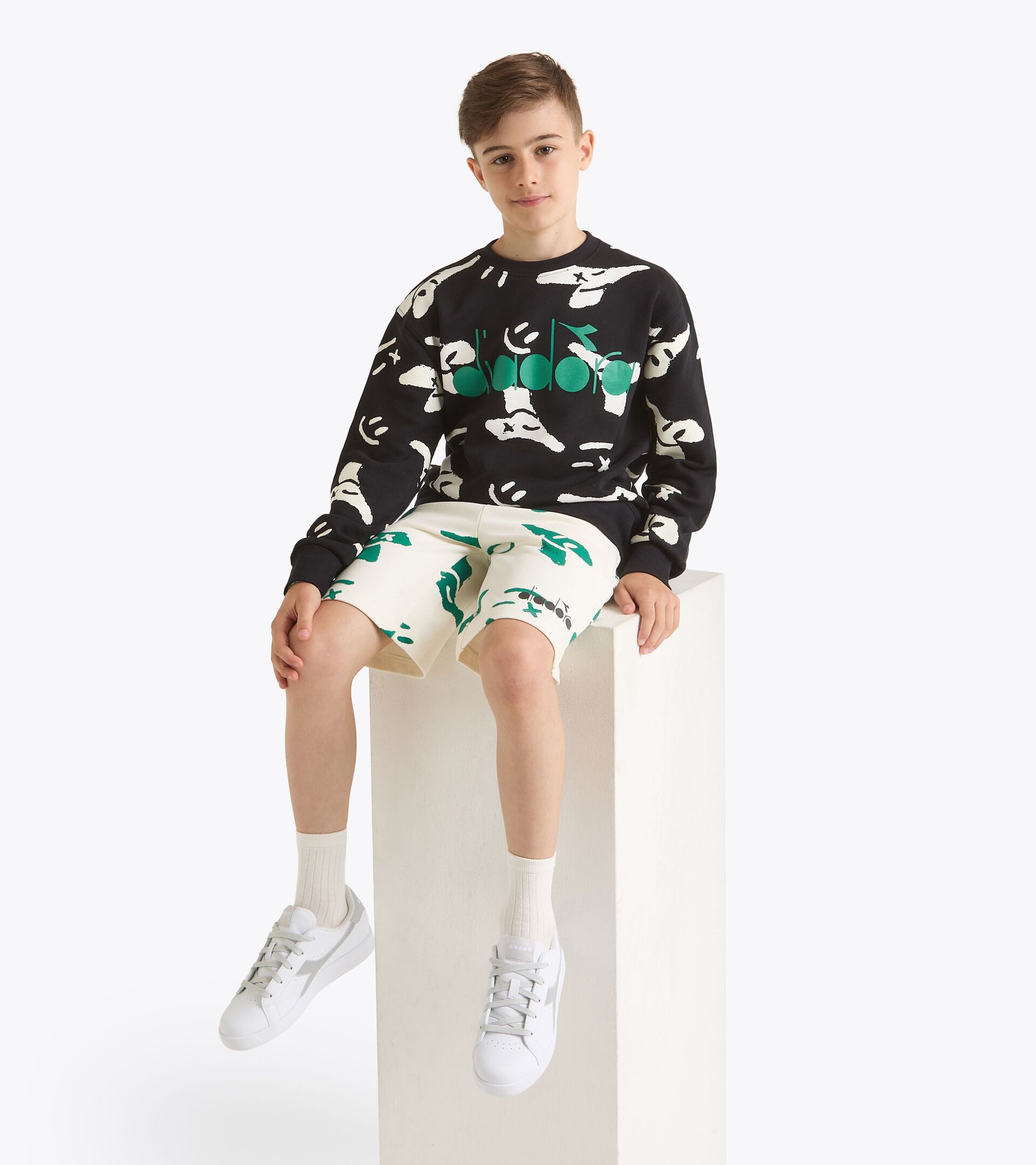 Bermuda - Fit comfort - Boy
JB. BERMUDA SMILE LOGO CREAM - Diadora