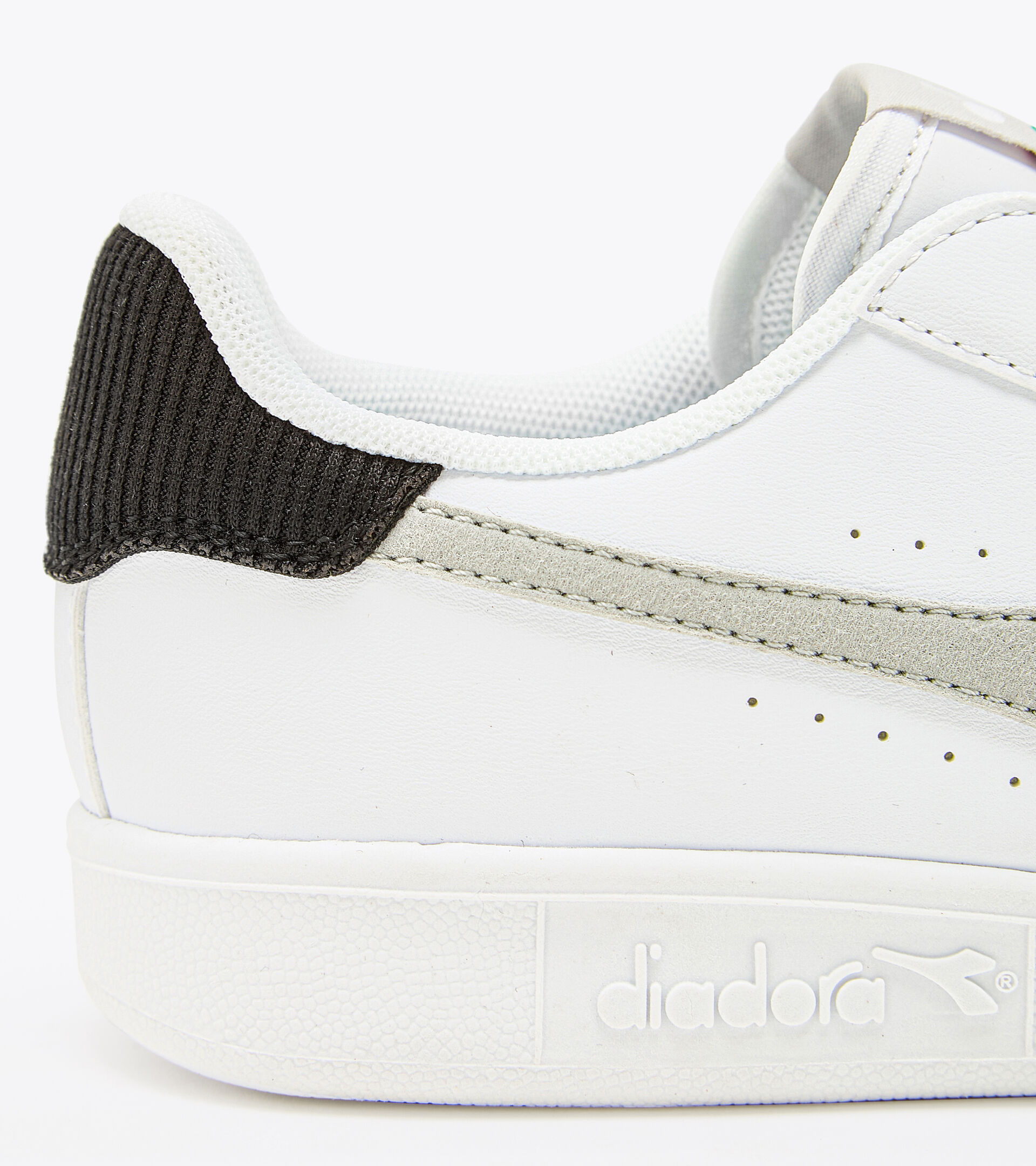 Sports shoes - Youth 8-16 years GAME P ACE GS WHITE/DAWN BLUE - Diadora