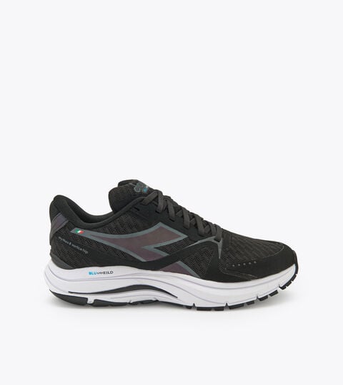 Running shoes - Women MYTHOS BLUSHIELD 8 VORTICE HIP WIDE W BLACK/WHITE (C7406) - Diadora
