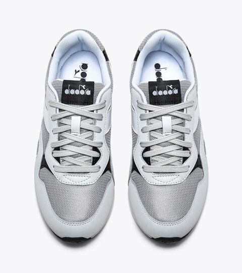 N.92 GS, ULTIMATE GRAY/BLACK Sports shoes - Youth 8-16 years N.92 GS ULTIMATE GRAY/BLACK - Diadora