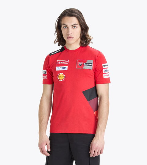 T-shirt au style sportif réplique Ducati MotoGP 23 - Homme T-SHIRT DUCATI REPLICA MGP23 DUCATI MGP ROUGE/NOIR - Diadora